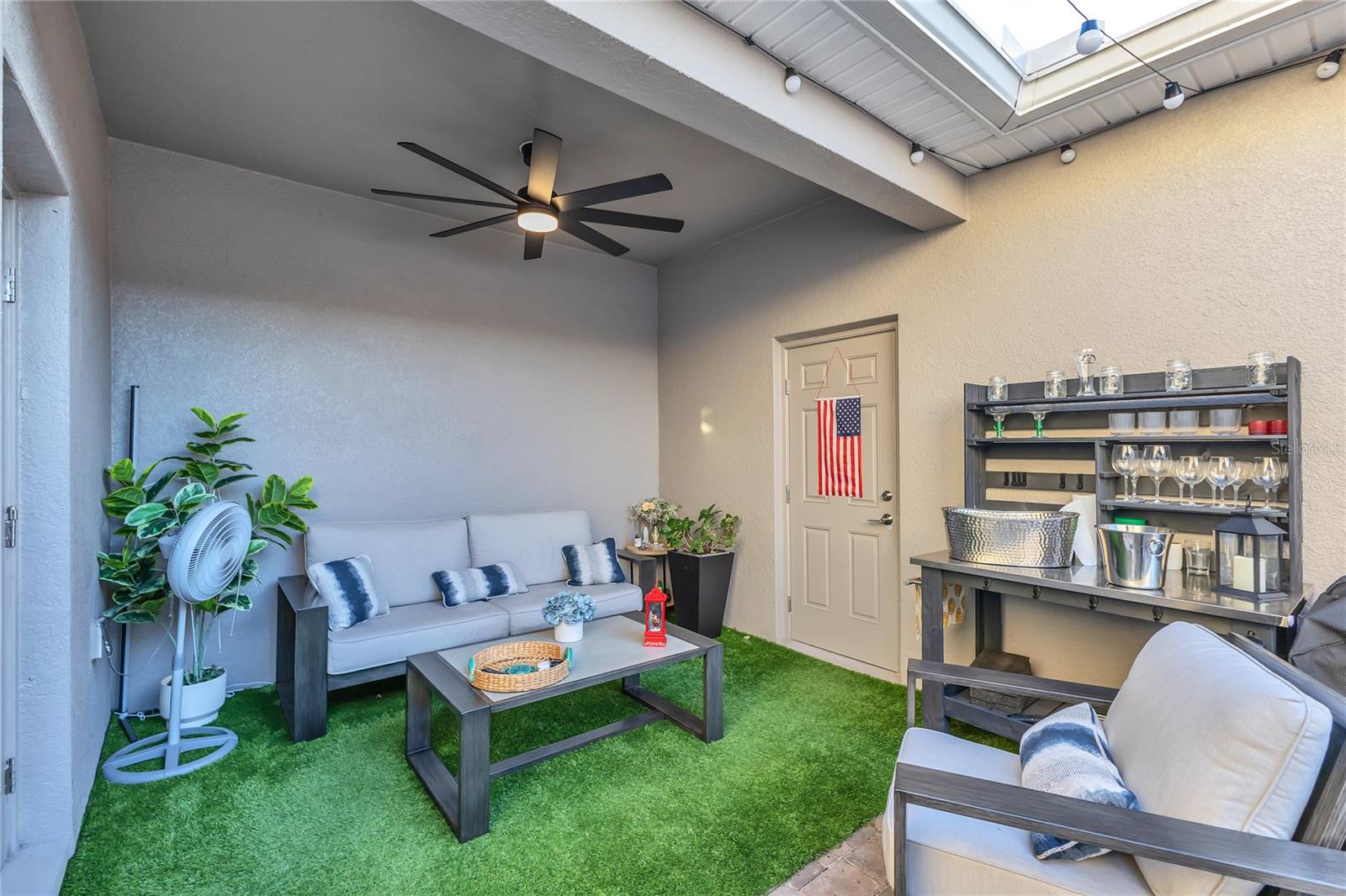 Image 23 of 33 For 11726 Boldface Drive