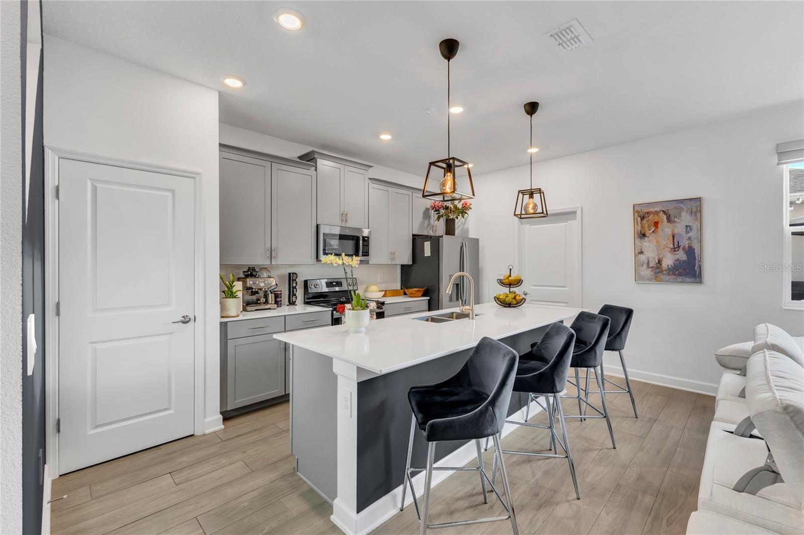 Image 7 of 33 For 11726 Boldface Drive