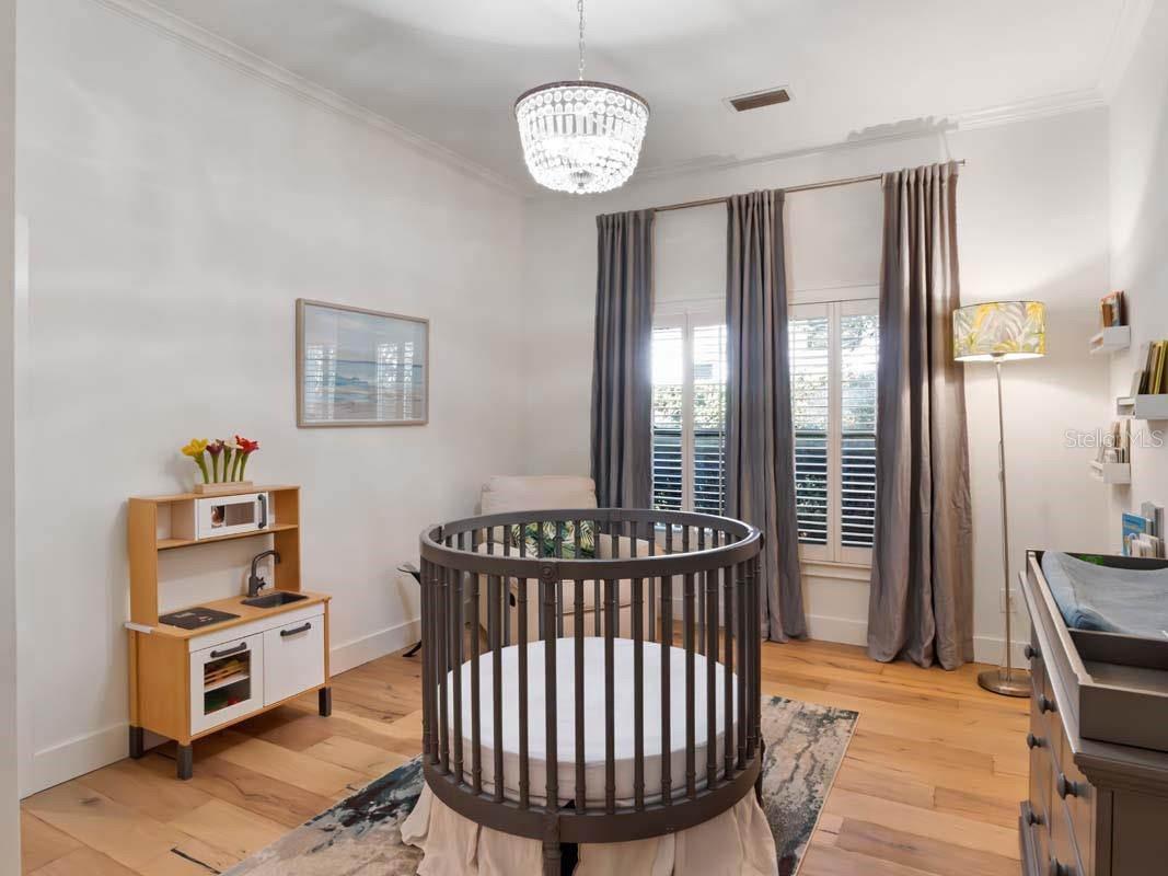 Image 22 of 39 For 10457 Cromwell Grove Terrace