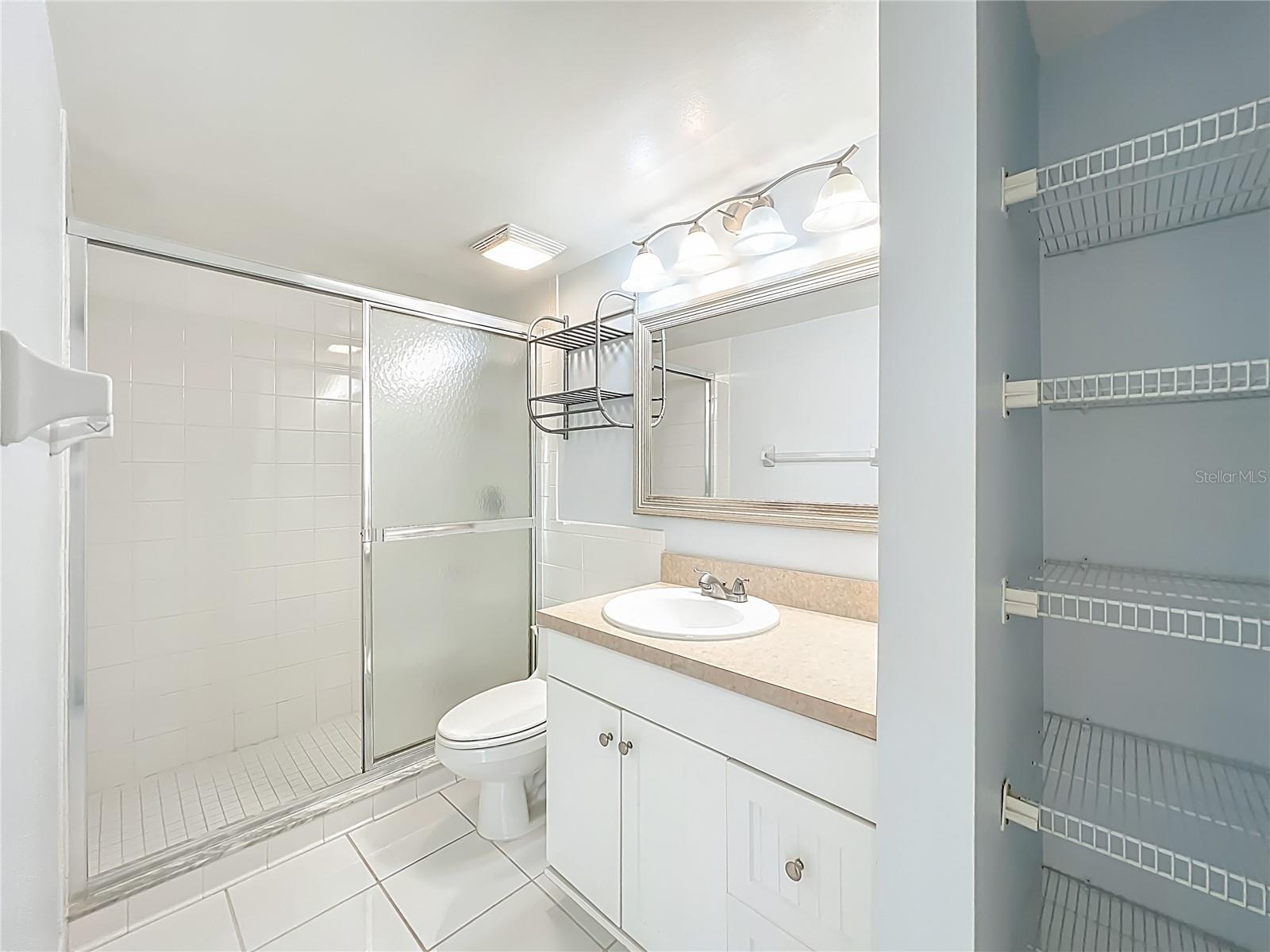 Image 17 of 25 For 40 Sheoah Boulevard 27