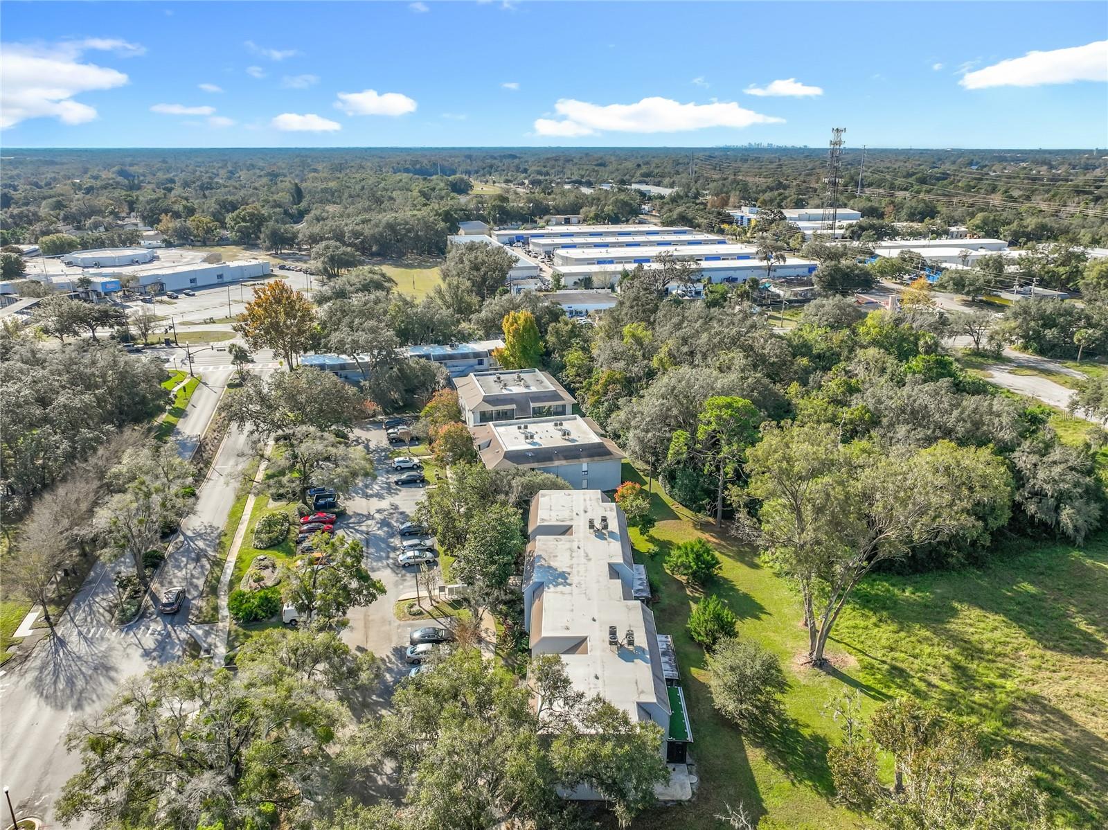 Image 22 of 25 For 40 Sheoah Boulevard 27