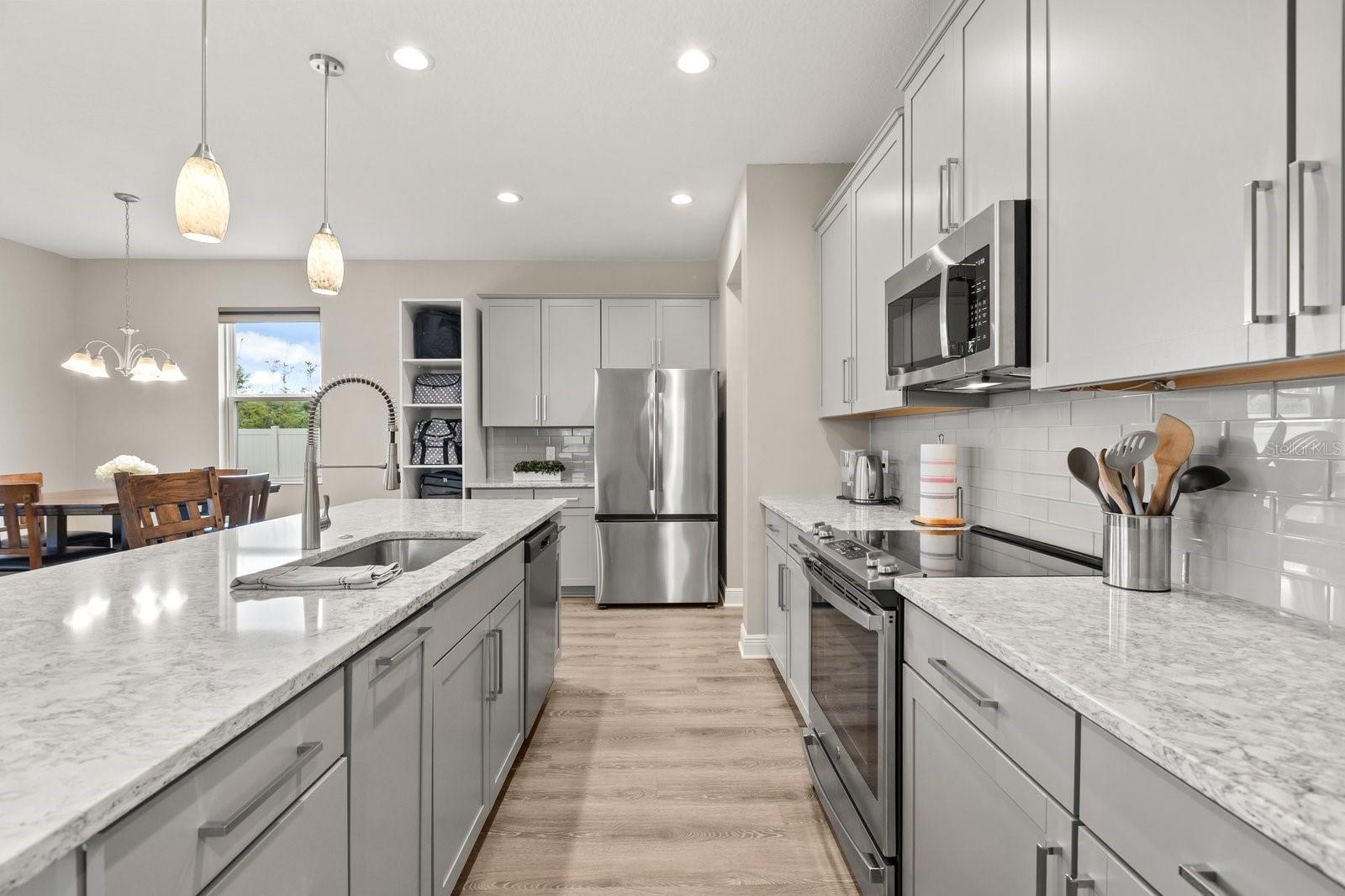 Image 12 of 47 For 7670 Modica Street