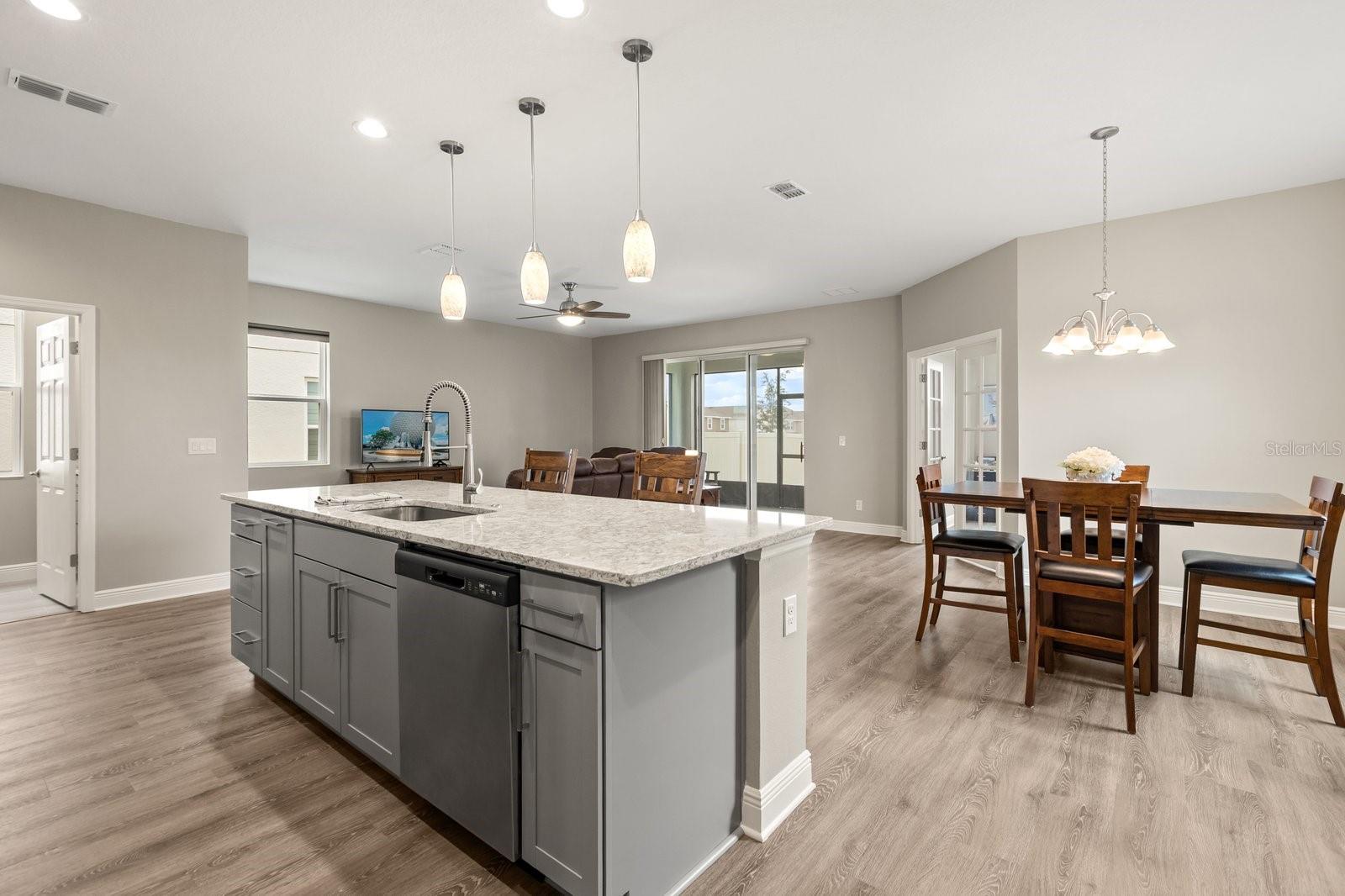 Image 13 of 47 For 7670 Modica Street