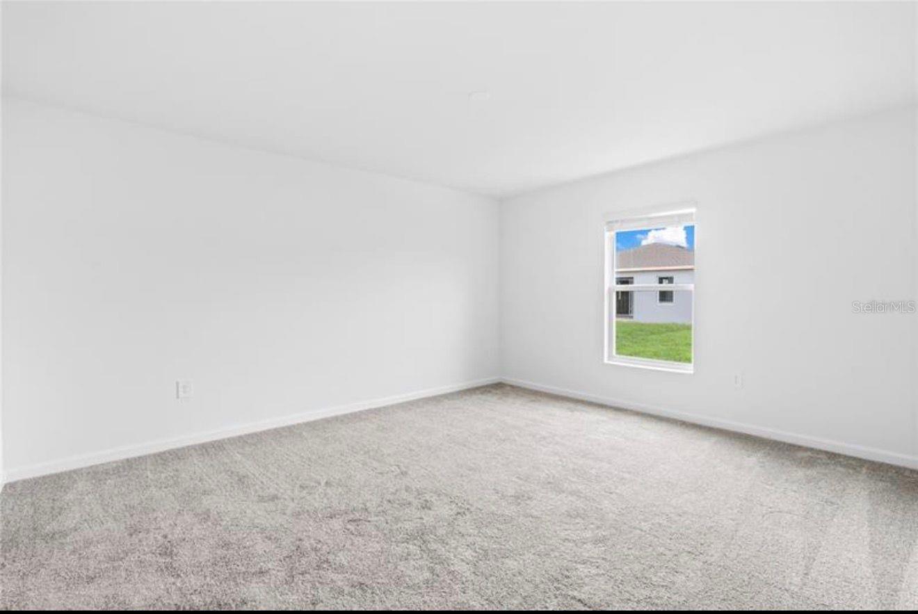 Image 7 of 19 For 352 Heroic Road