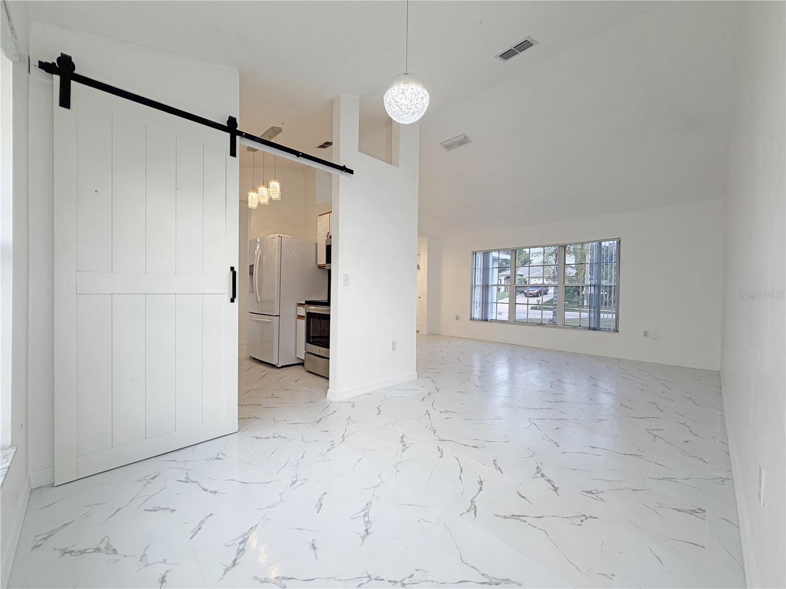 Image 11 of 48 For 1820 Hallcrest Drive