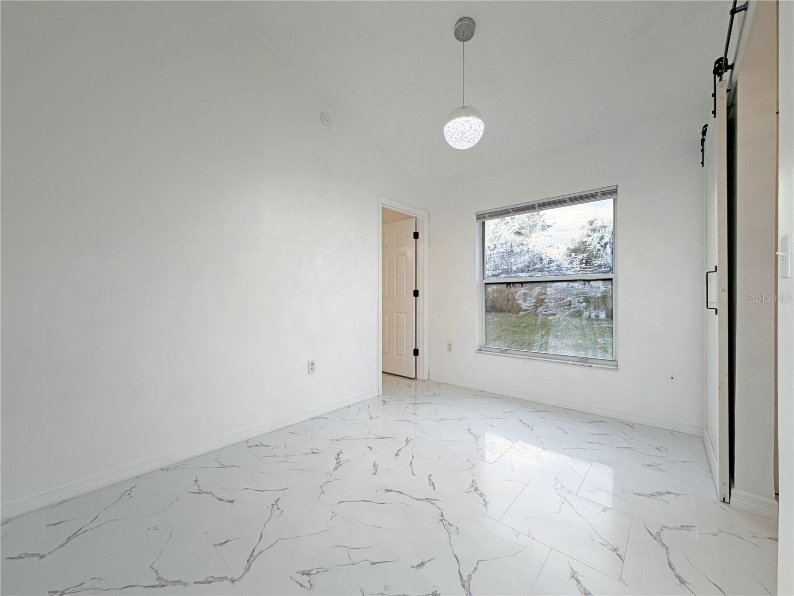 Image 12 of 48 For 1820 Hallcrest Drive