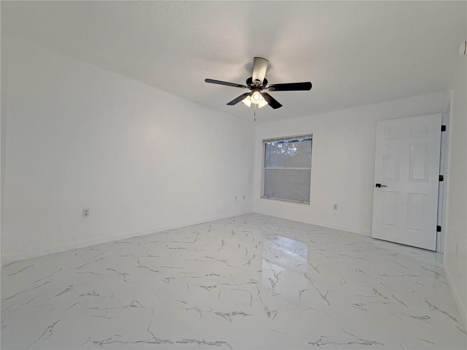 Image 17 of 48 For 1820 Hallcrest Drive