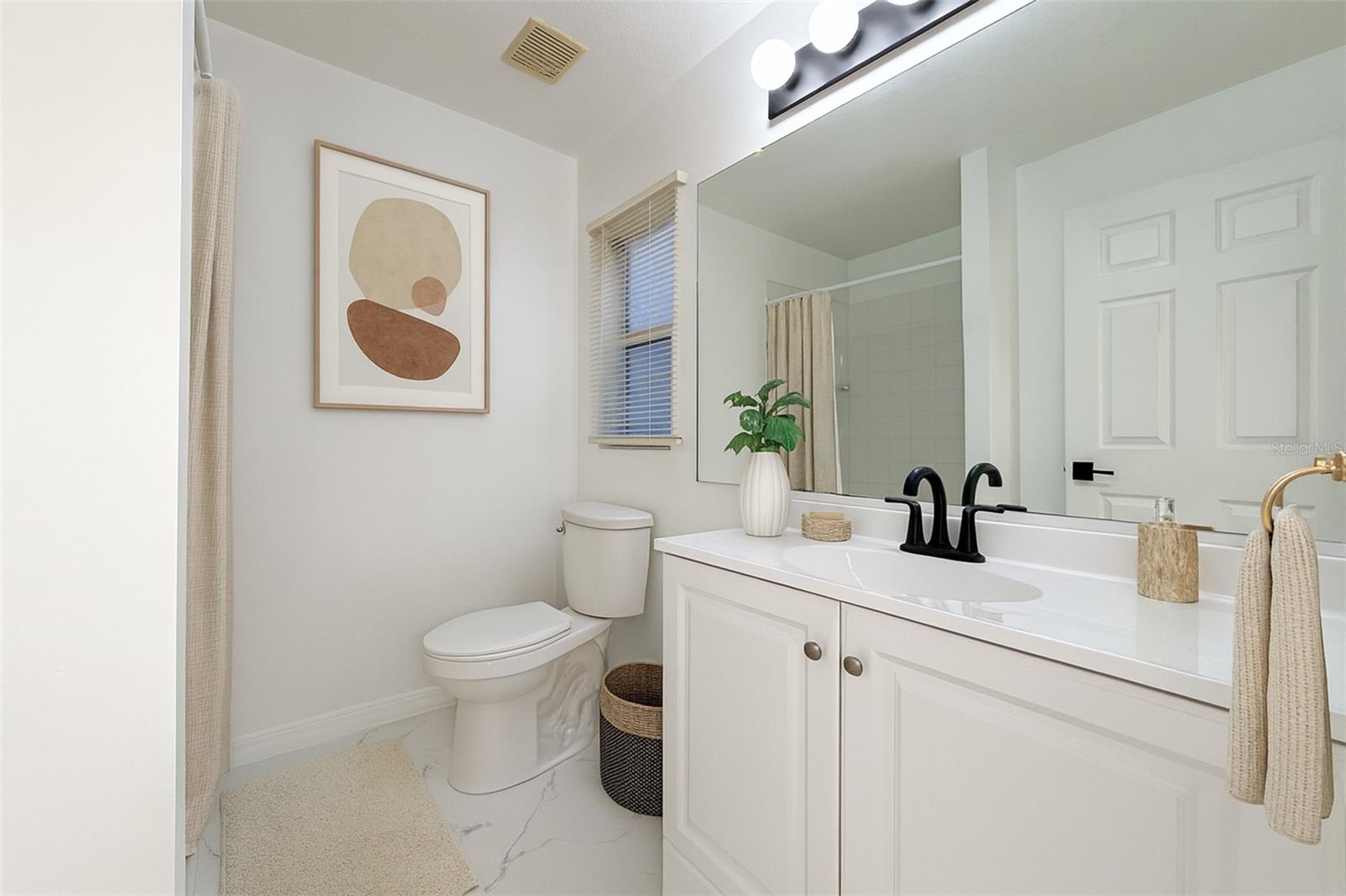 Image 18 of 48 For 1820 Hallcrest Drive