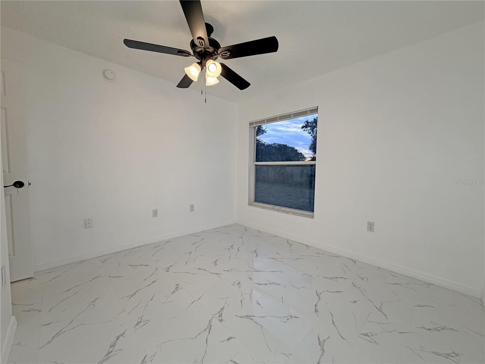 Image 26 of 48 For 1820 Hallcrest Drive