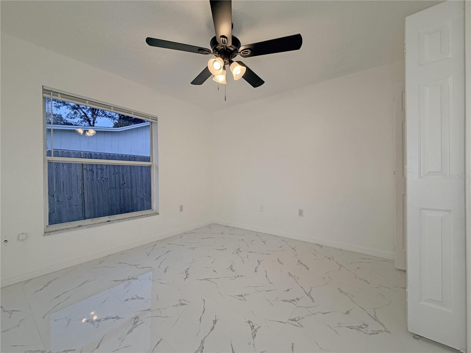 Image 33 of 48 For 1820 Hallcrest Drive