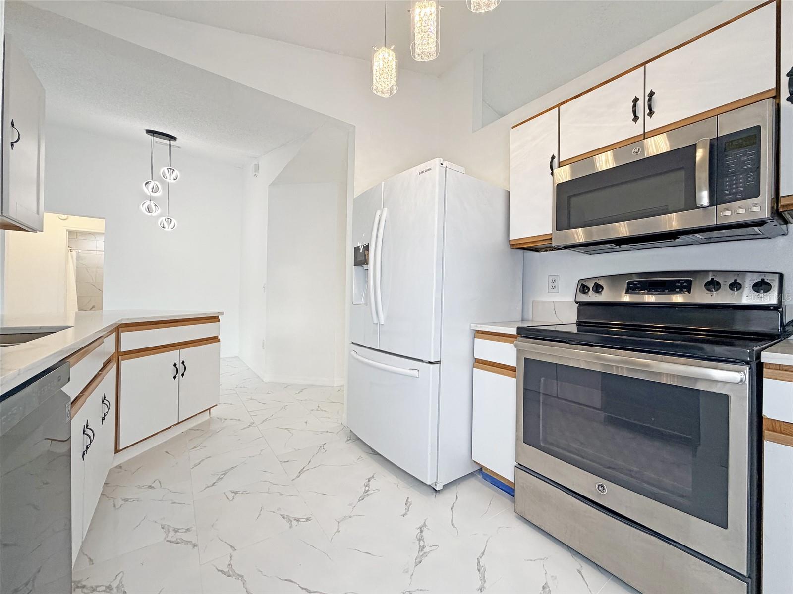 Image 41 of 48 For 1820 Hallcrest Drive