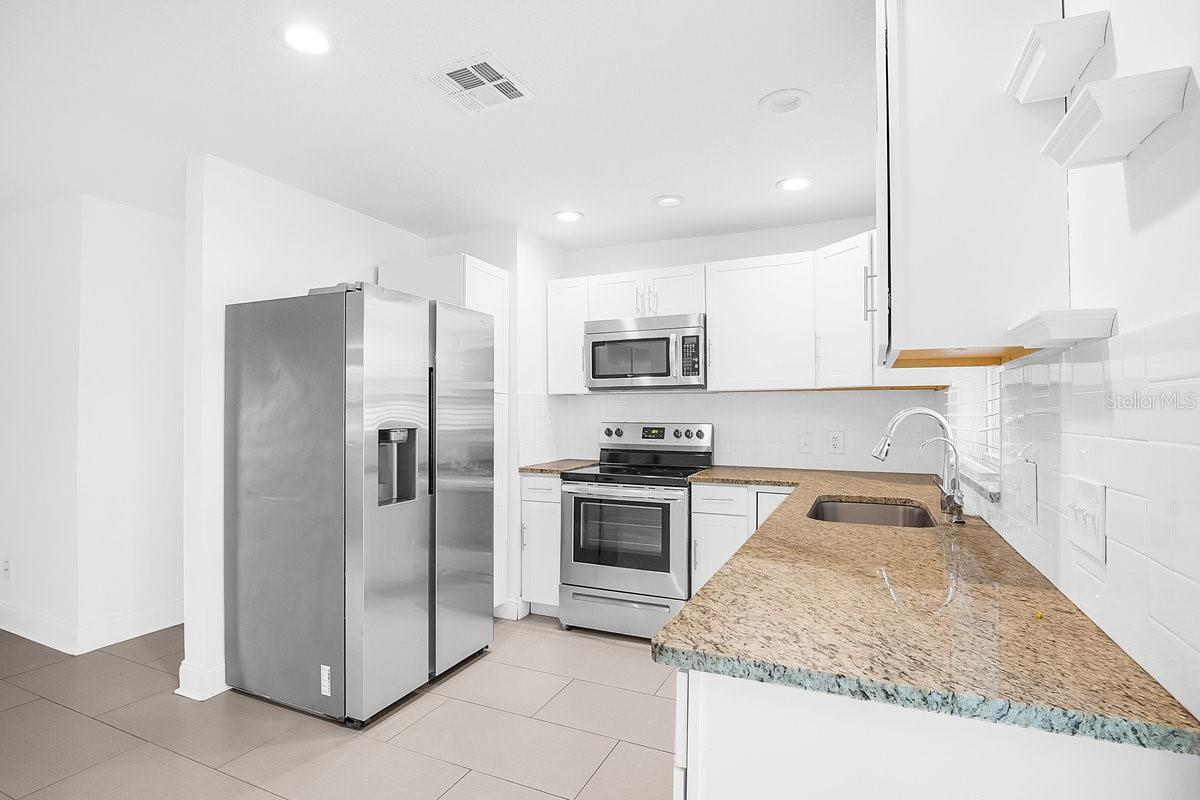 Image 10 of 37 For 7744 Liverpool Boulevard