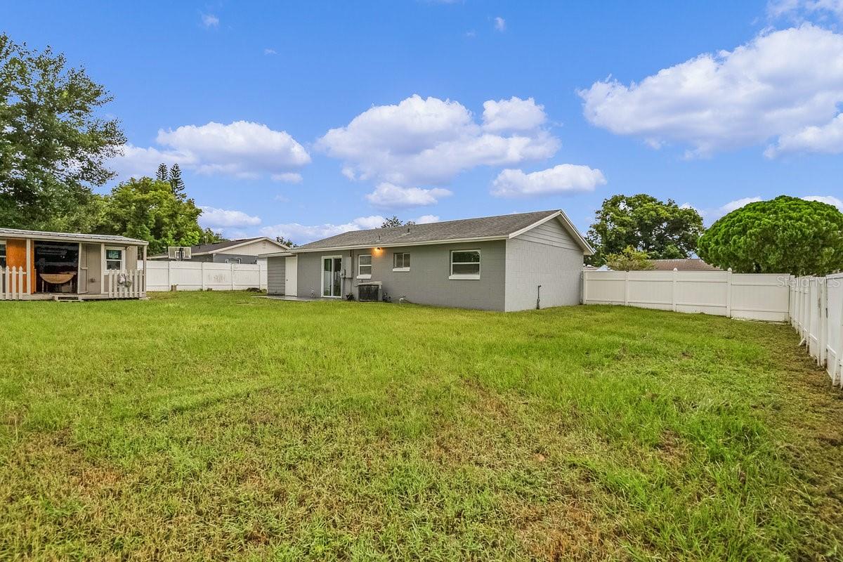 Image 26 of 37 For 7744 Liverpool Boulevard