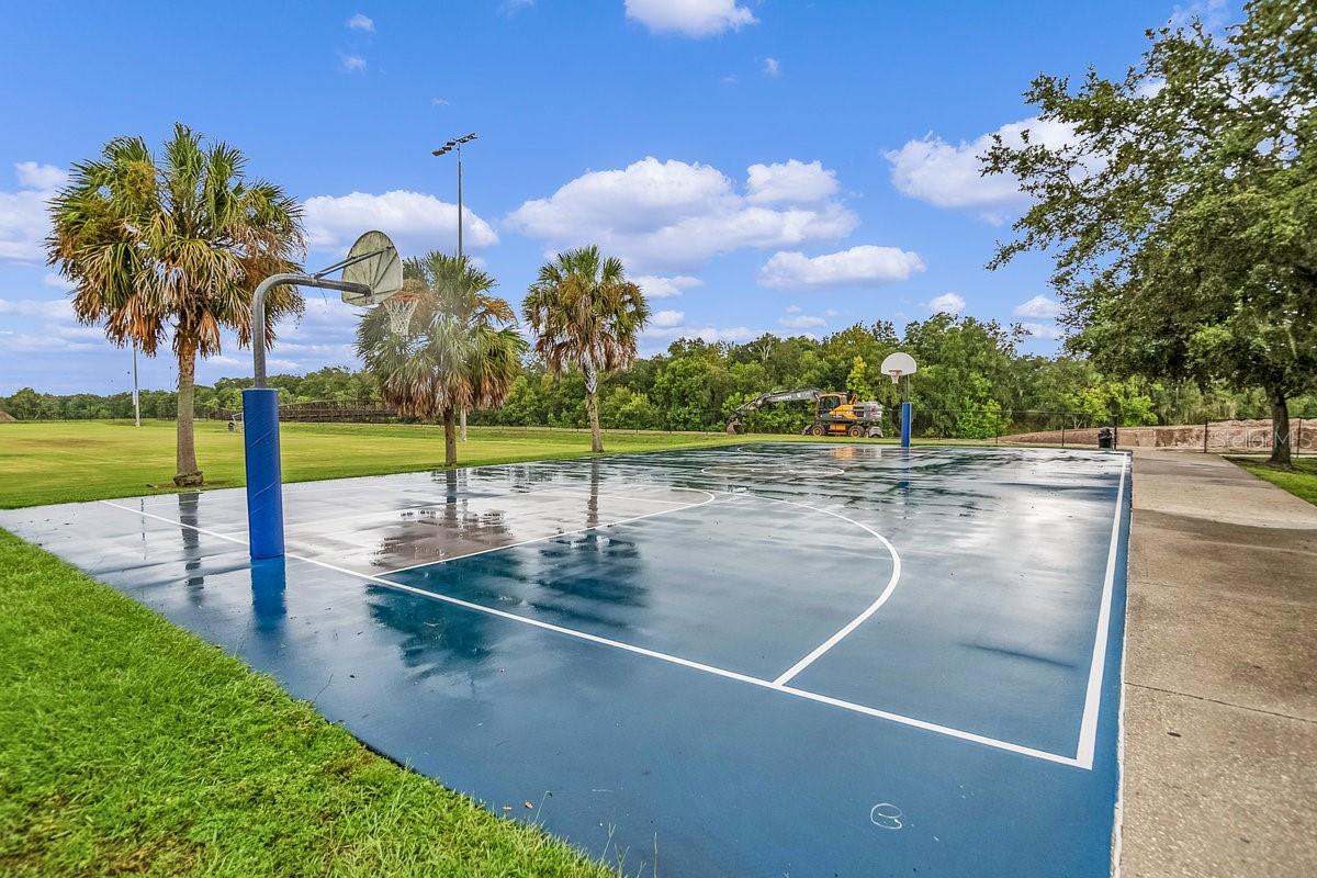 Image 30 of 37 For 7744 Liverpool Boulevard