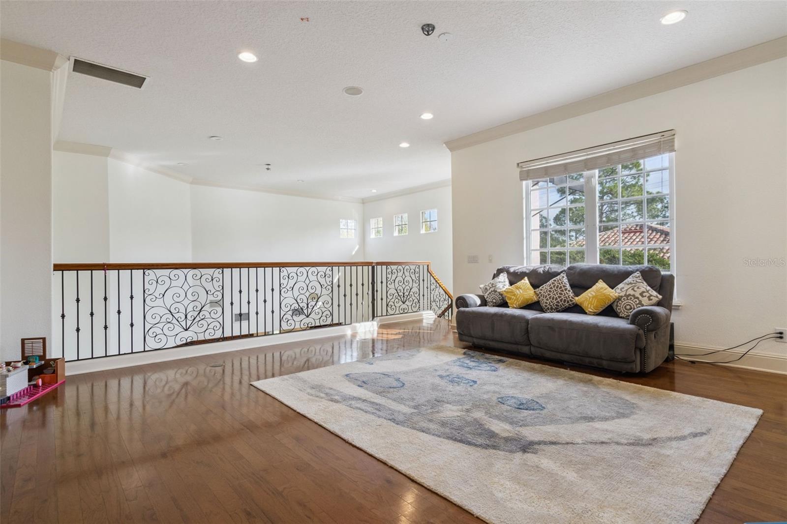 Image 32 of 87 For 103 Acadia Terrace