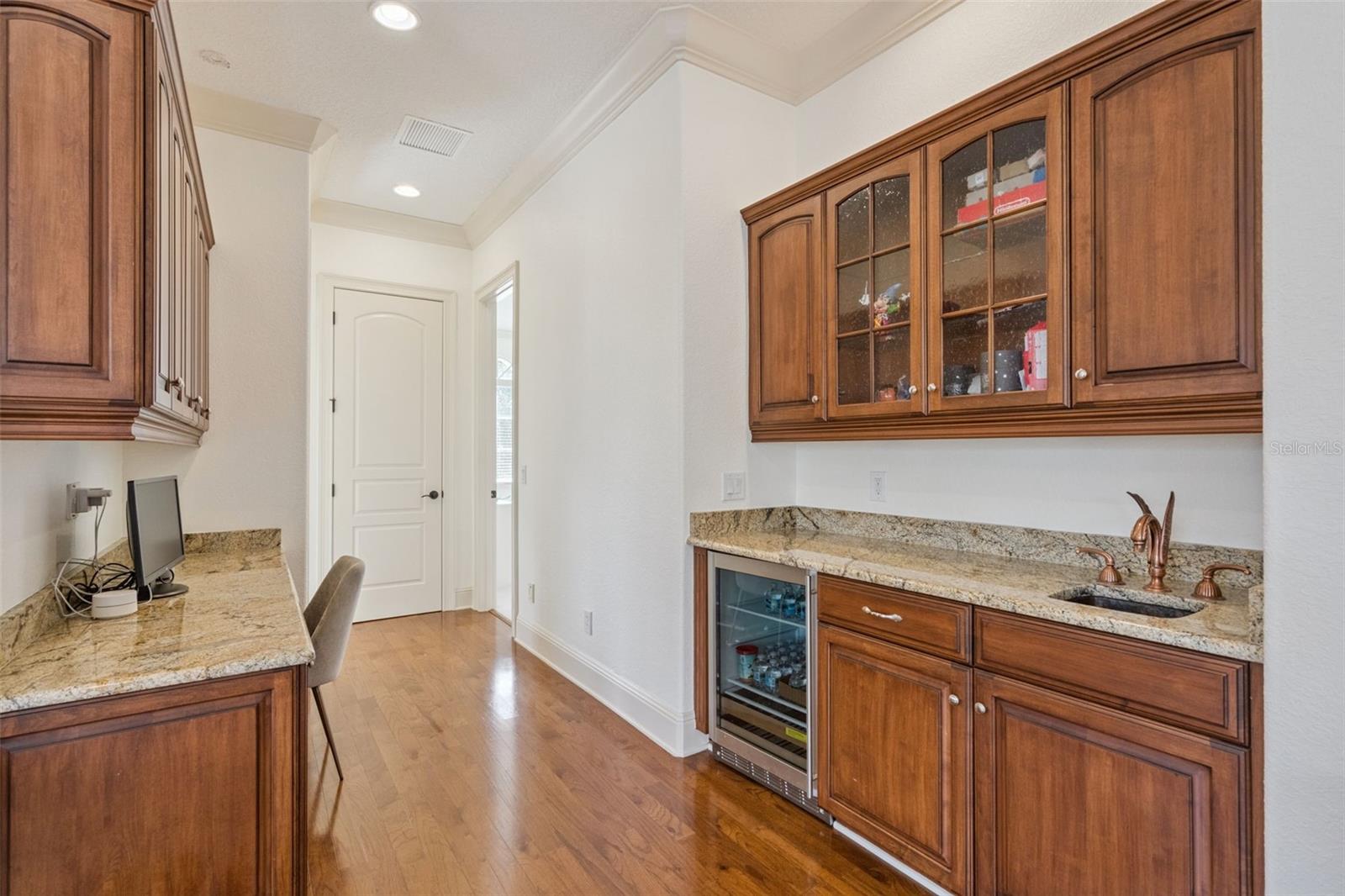 Image 49 of 87 For 103 Acadia Terrace