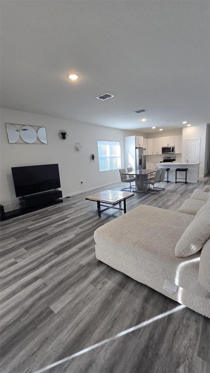 Image 4 of 17 For 1340 38th Street