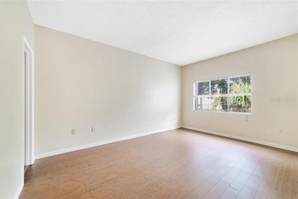 Image 11 of 12 For 3254 Semoran Boulevard 21