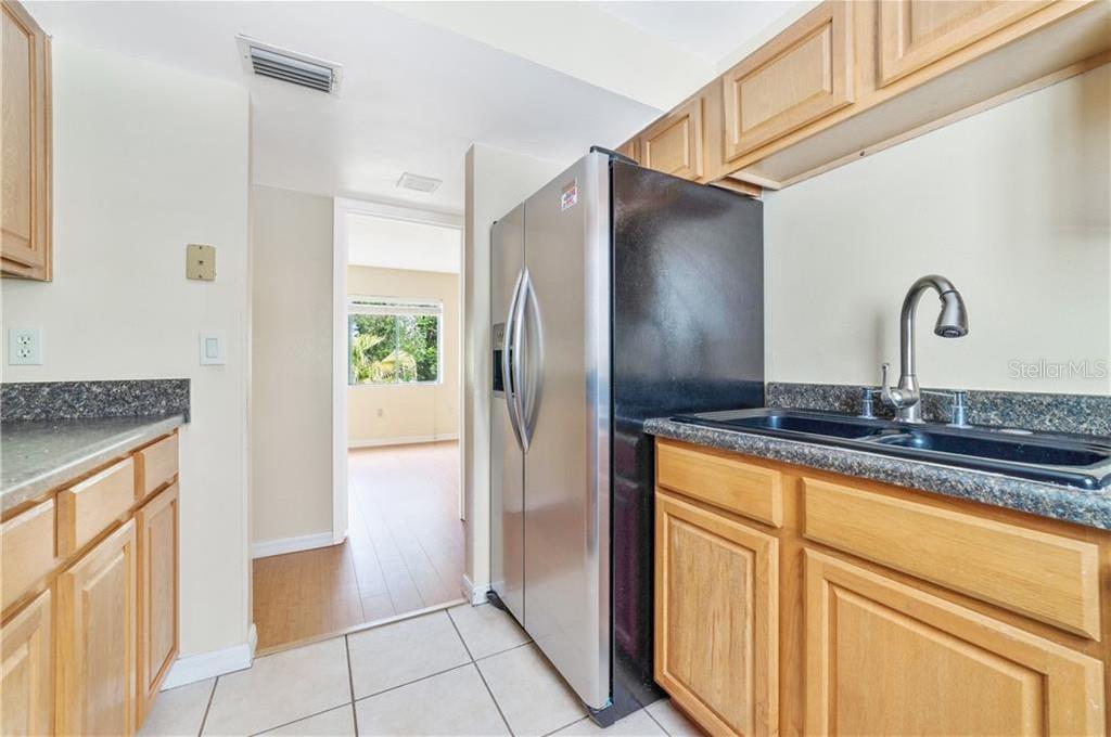 Image 6 of 12 For 3254 Semoran Boulevard 21