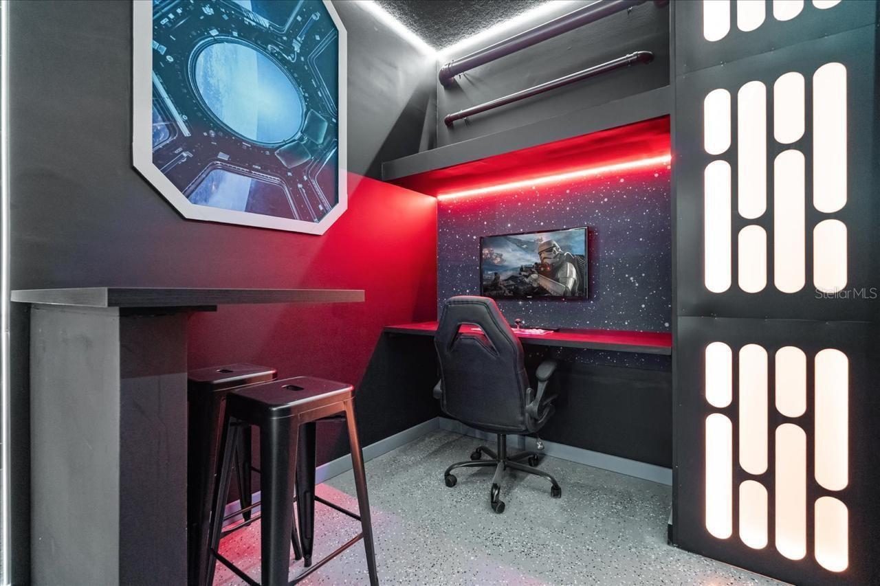 Image 16 of 34 For 2100 Rome Drive