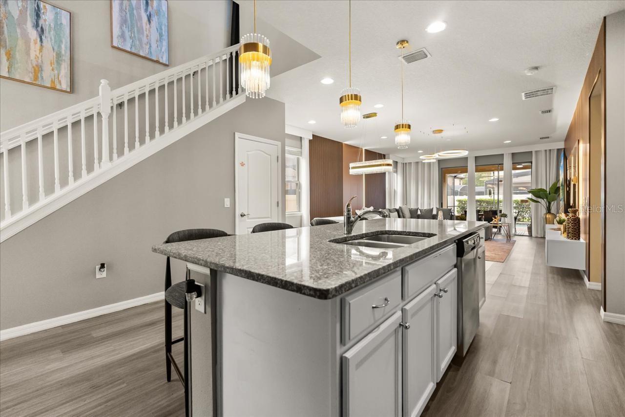 Image 18 of 34 For 2100 Rome Drive