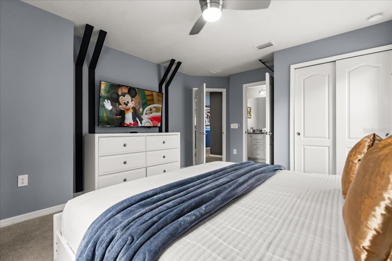 Image 4 of 34 For 2100 Rome Drive