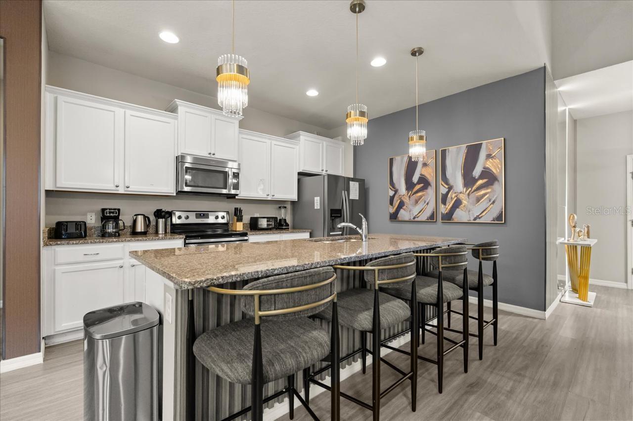 Image 6 of 34 For 2100 Rome Drive