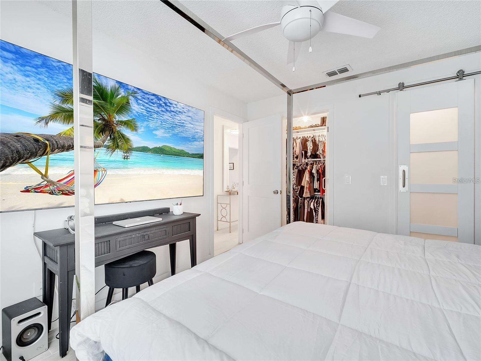 Image 26 of 59 For 4754 Lake Shore Drive