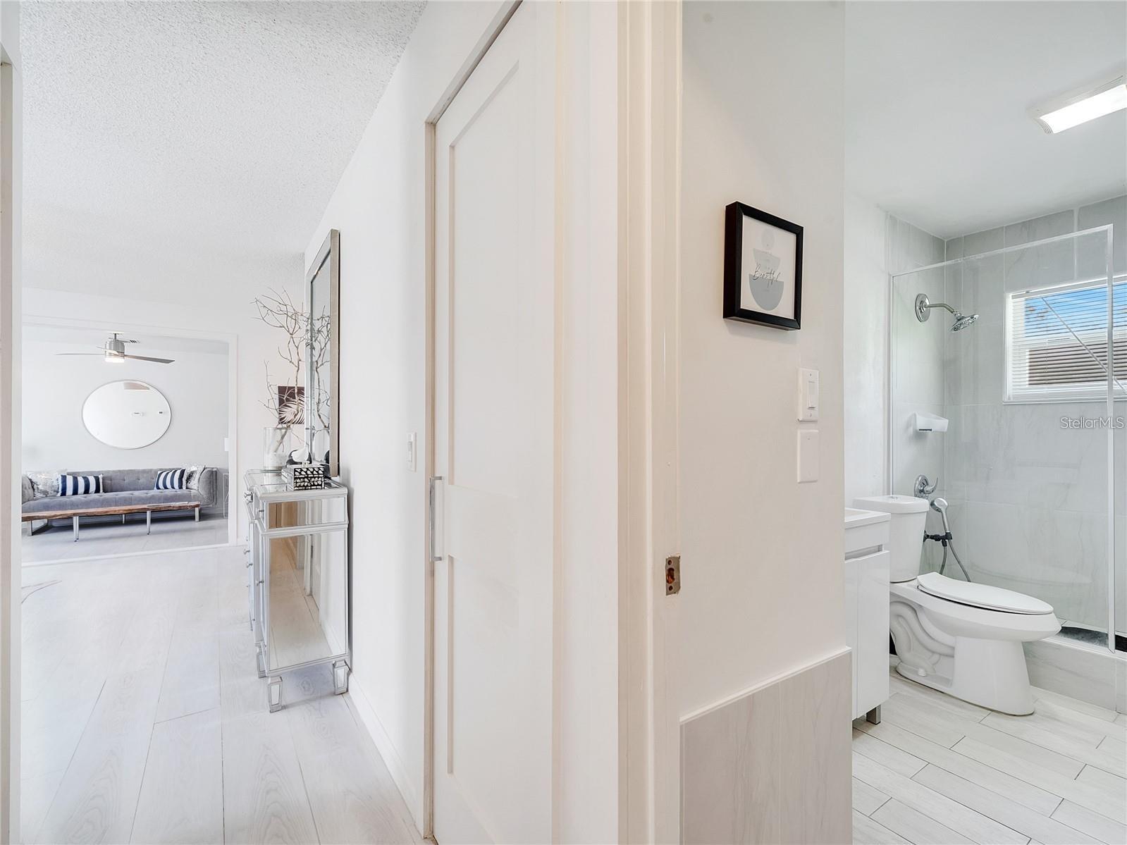 Image 28 of 59 For 4754 Lake Shore Drive