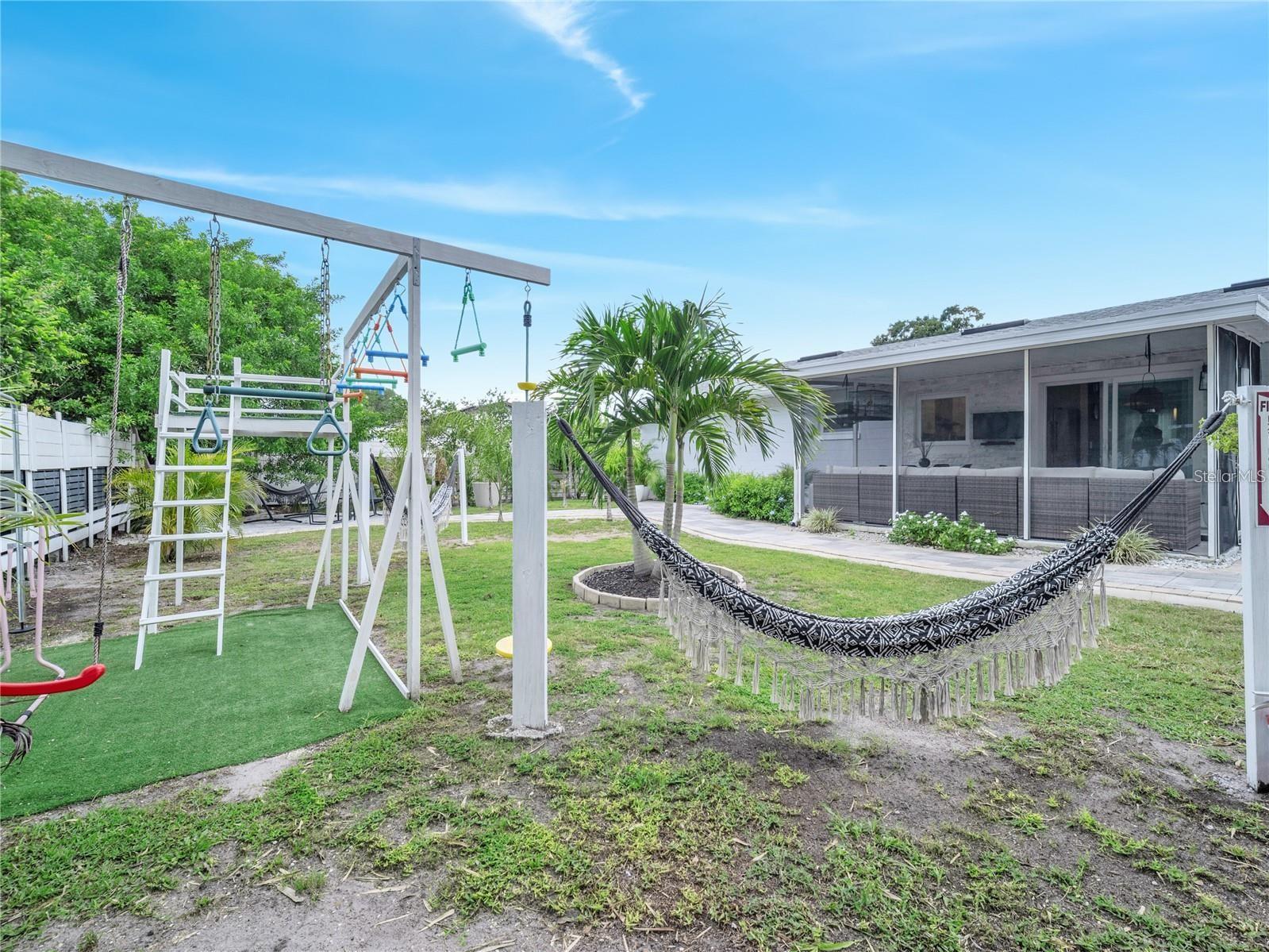 Image 46 of 59 For 4754 Lake Shore Drive