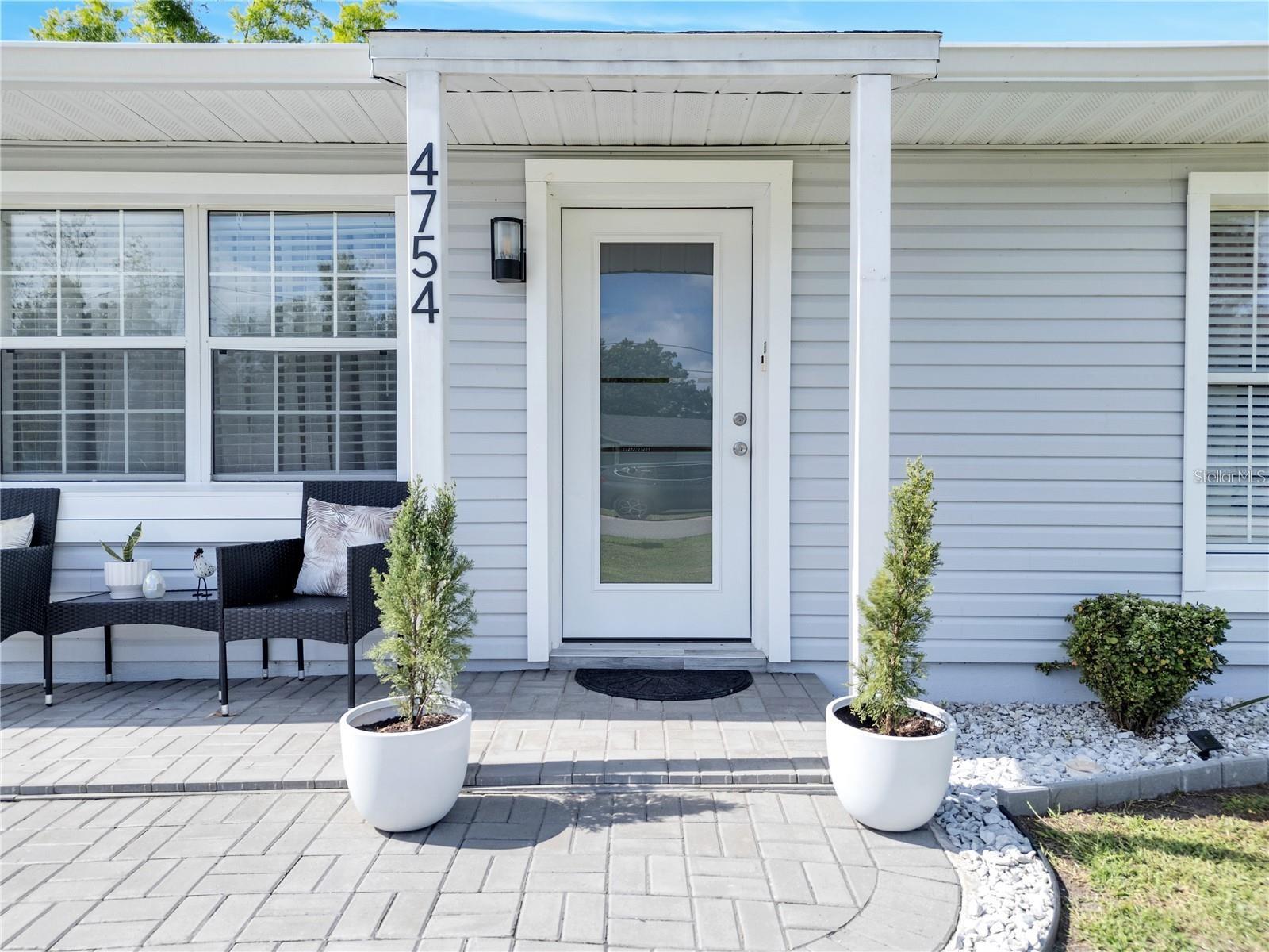 Image 5 of 59 For 4754 Lake Shore Drive