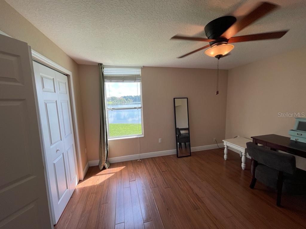 Image 21 of 32 For 524 Orange Drive 11