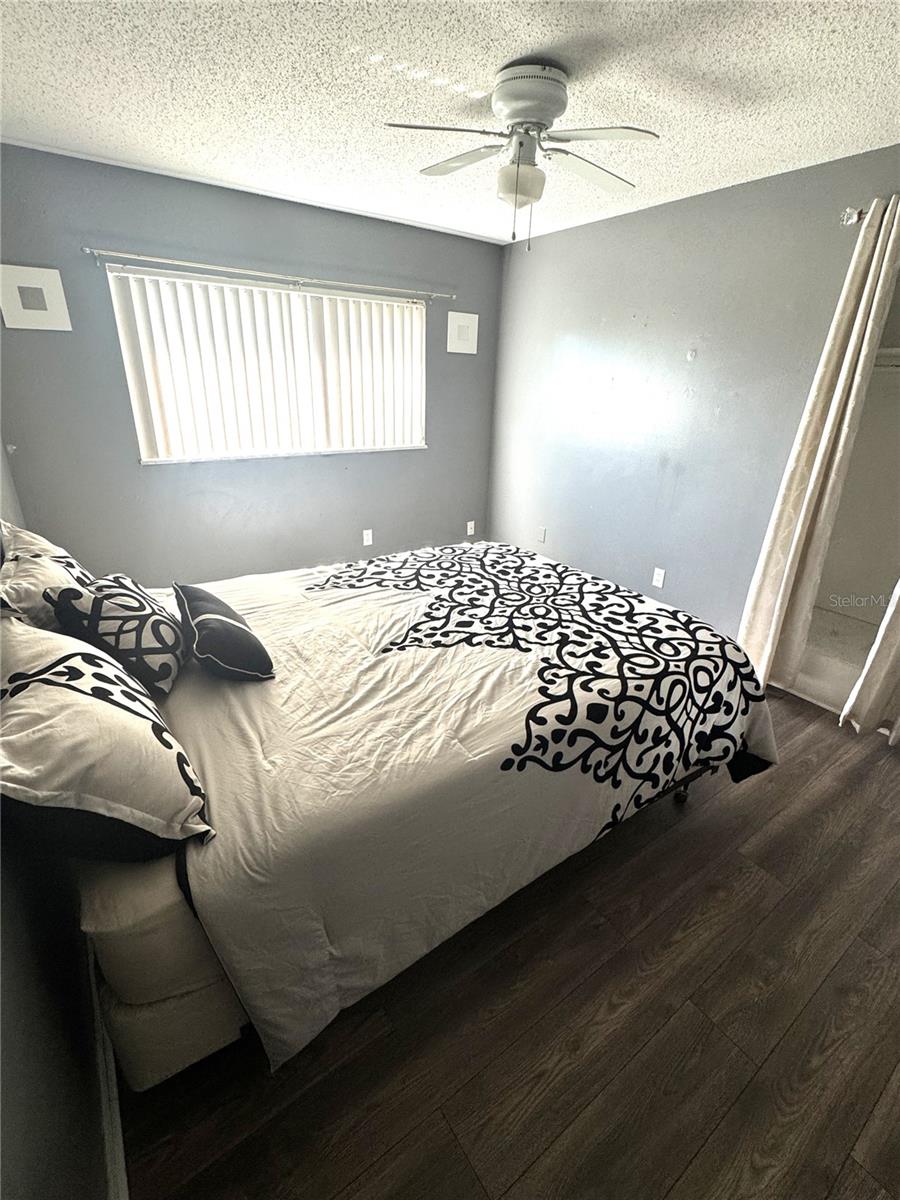 Image 8 of 8 For 1702 Hickorywood Lane