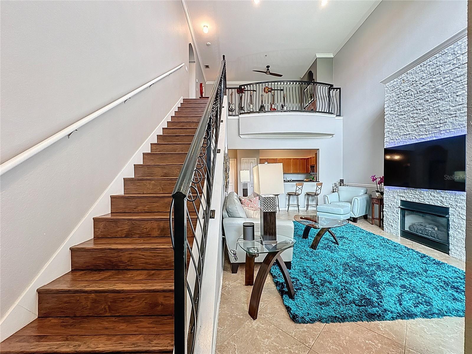 Image 18 of 44 For 2709 Via Cipriani  515a