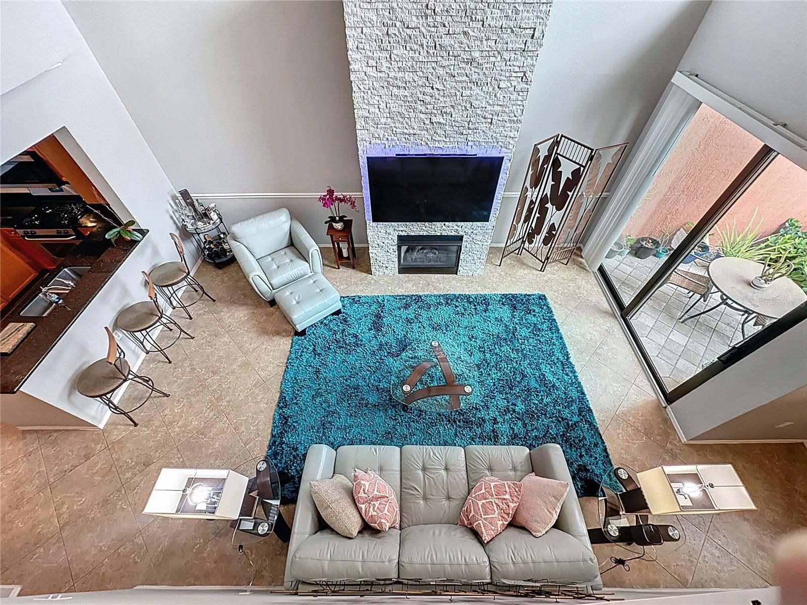 Image 2 of 44 For 2709 Via Cipriani  515a