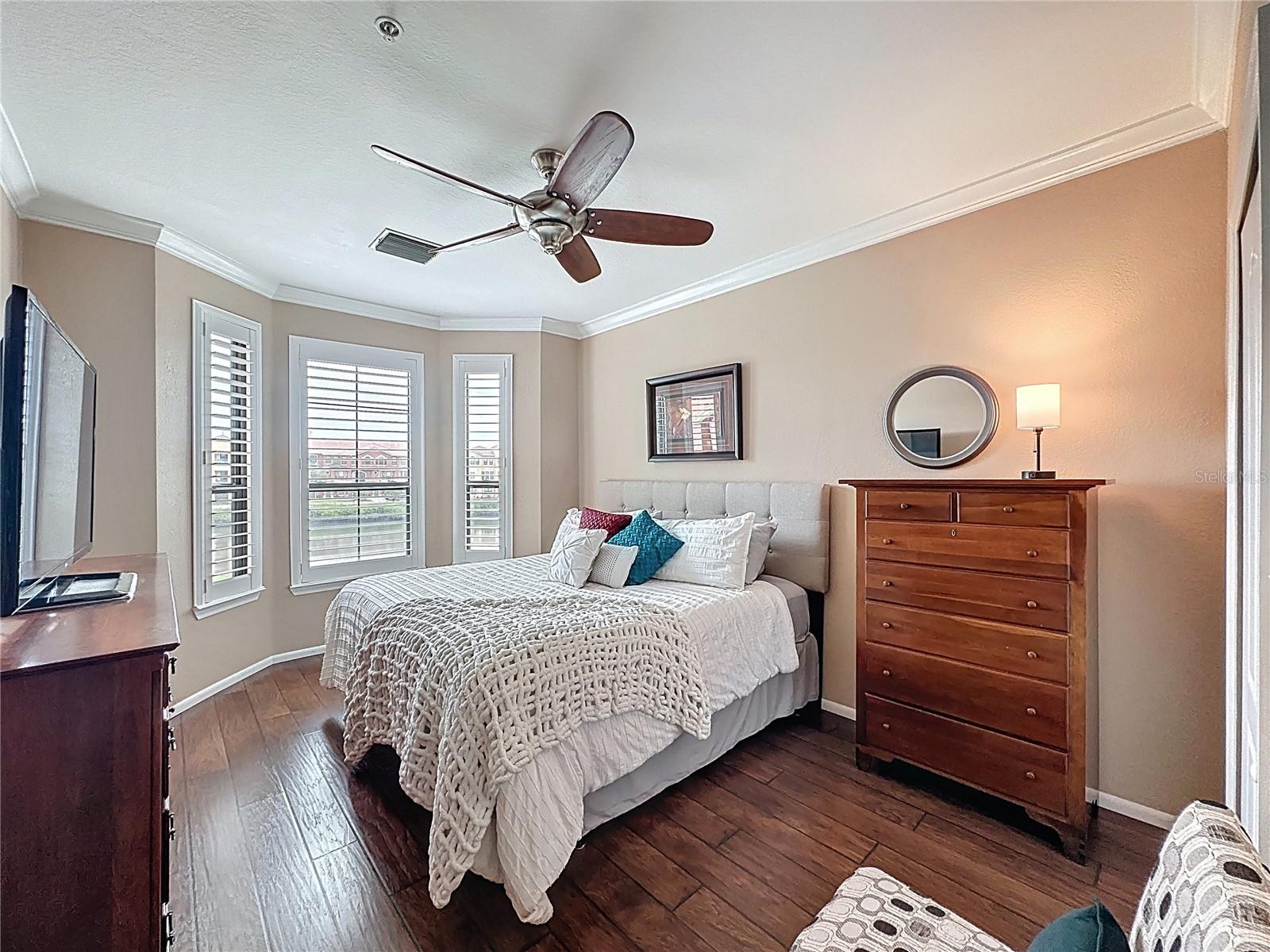 Image 22 of 44 For 2709 Via Cipriani  515a