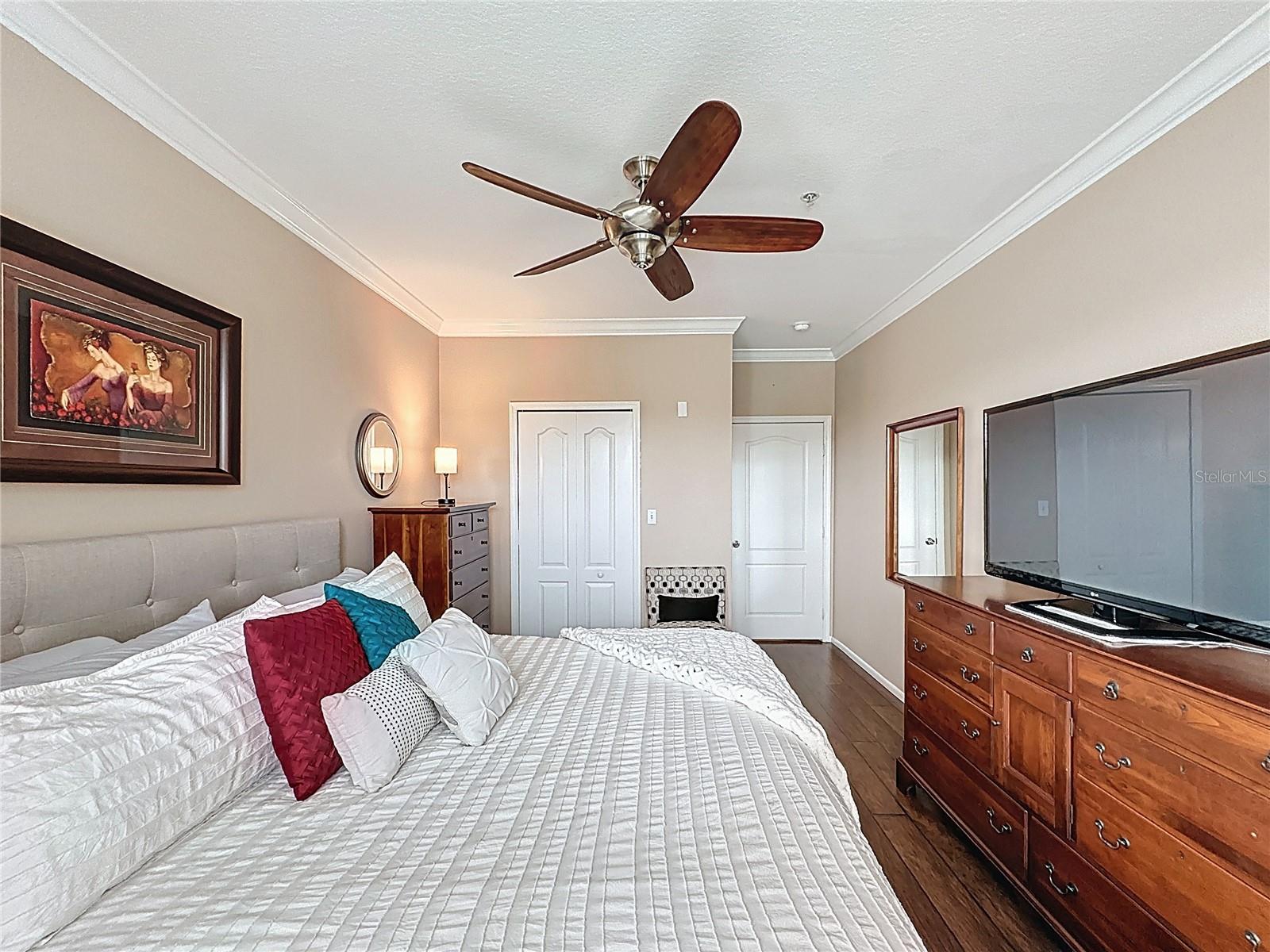 Image 25 of 44 For 2709 Via Cipriani  515a