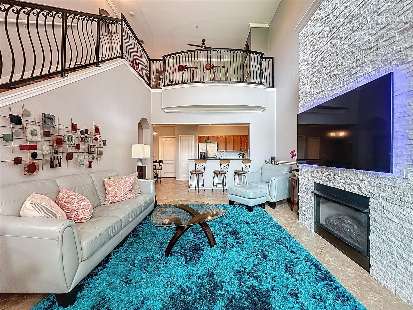 Image 5 of 44 For 2709 Via Cipriani  515a