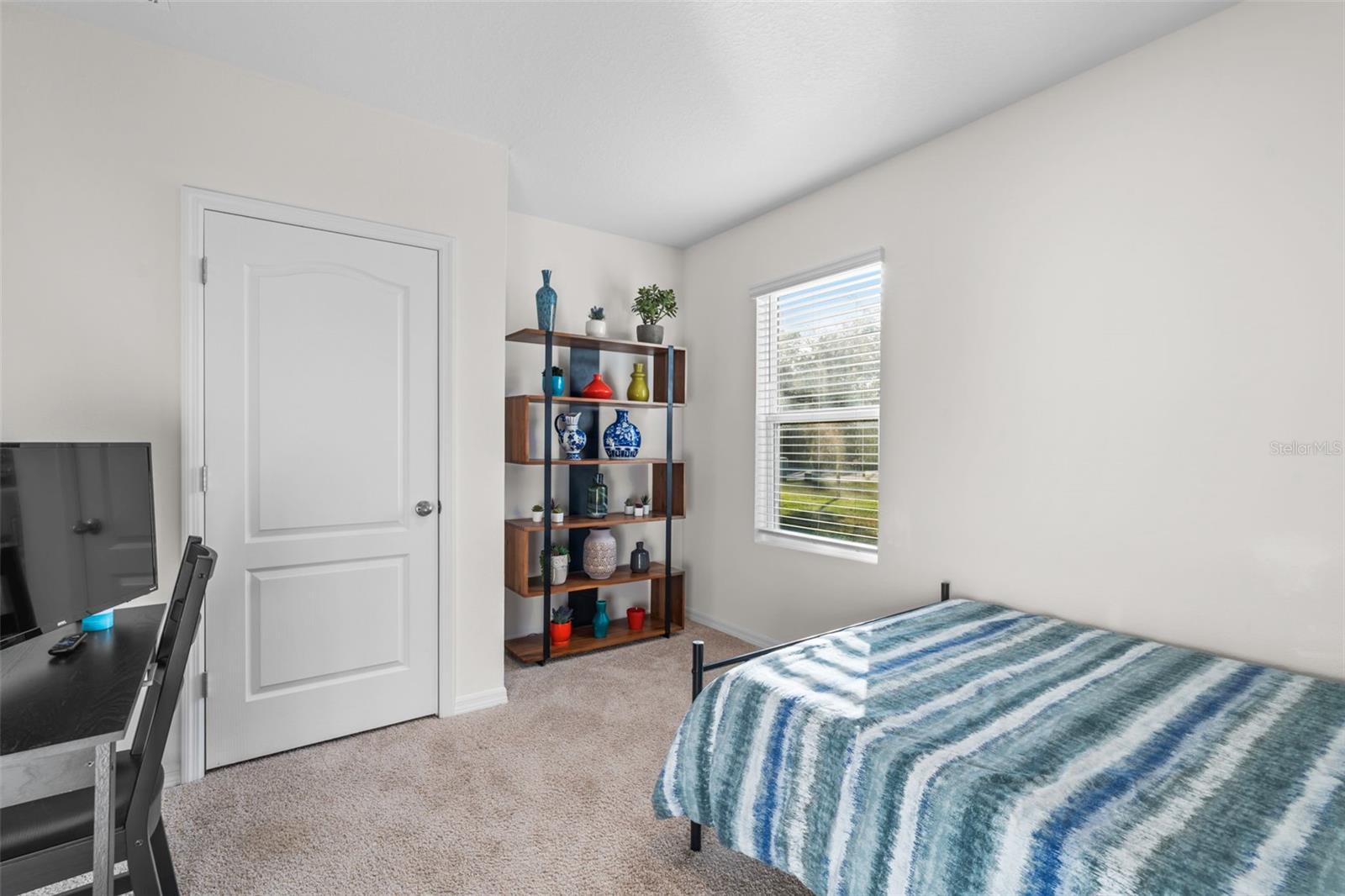 Image 13 of 30 For 328 Pelham Park Drive