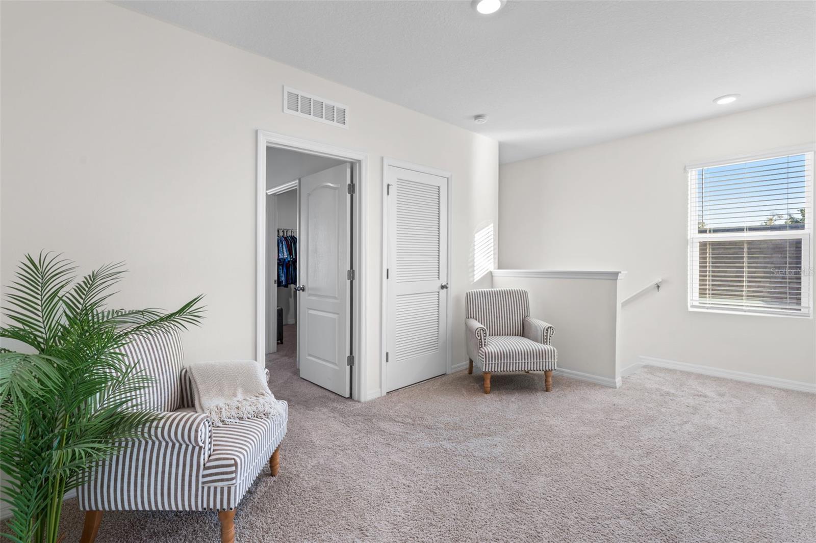 Image 28 of 30 For 328 Pelham Park Drive