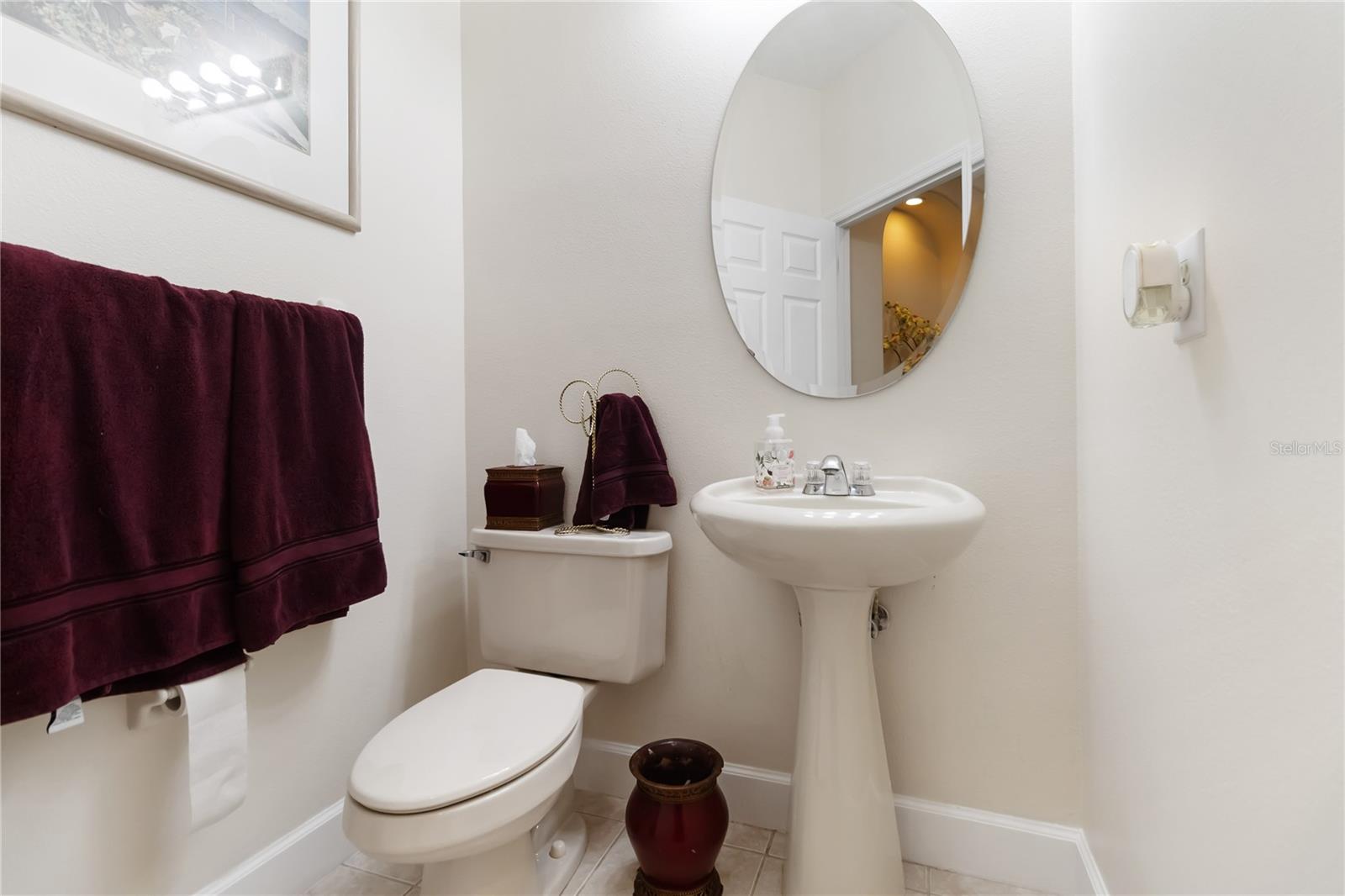 Image 19 of 43 For 9138 Shadowbrook Trail