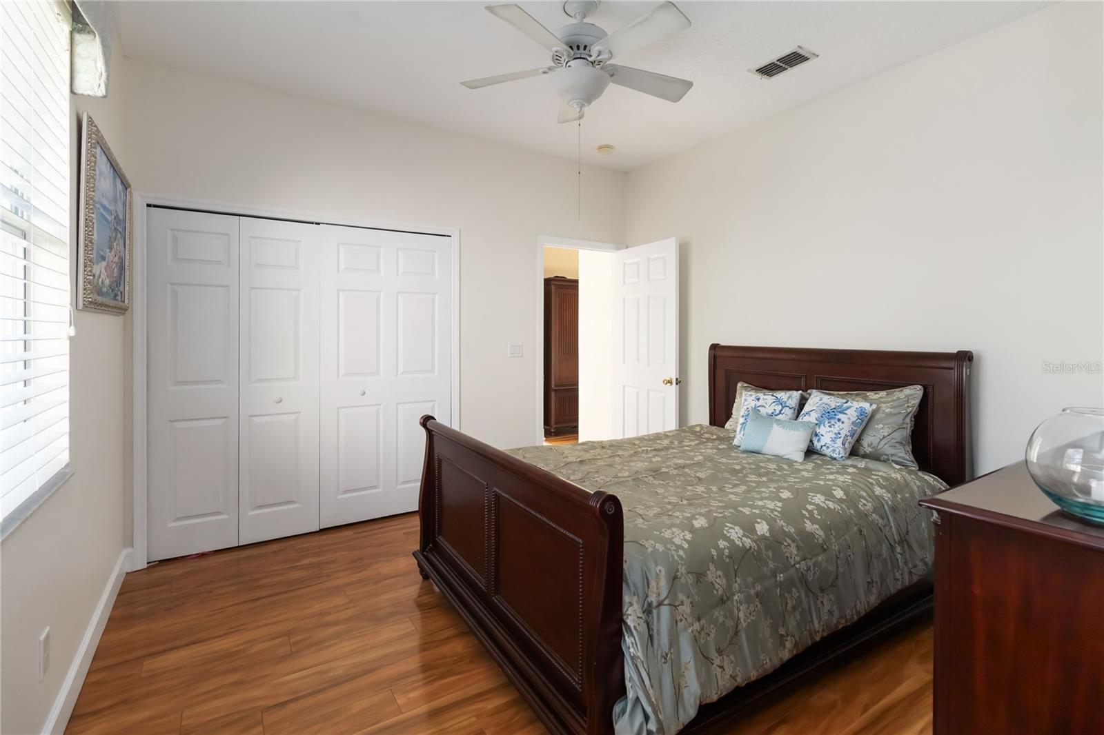 Image 25 of 43 For 9138 Shadowbrook Trail