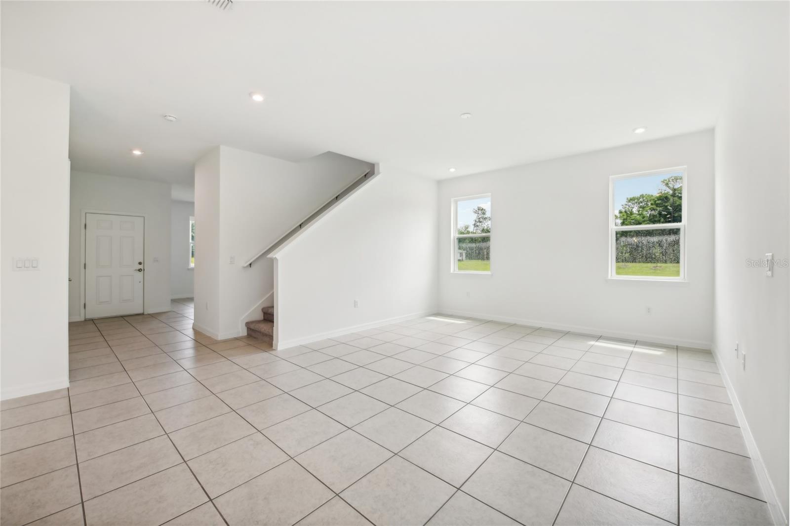 Image 13 of 39 For 12910 Trovita Drive