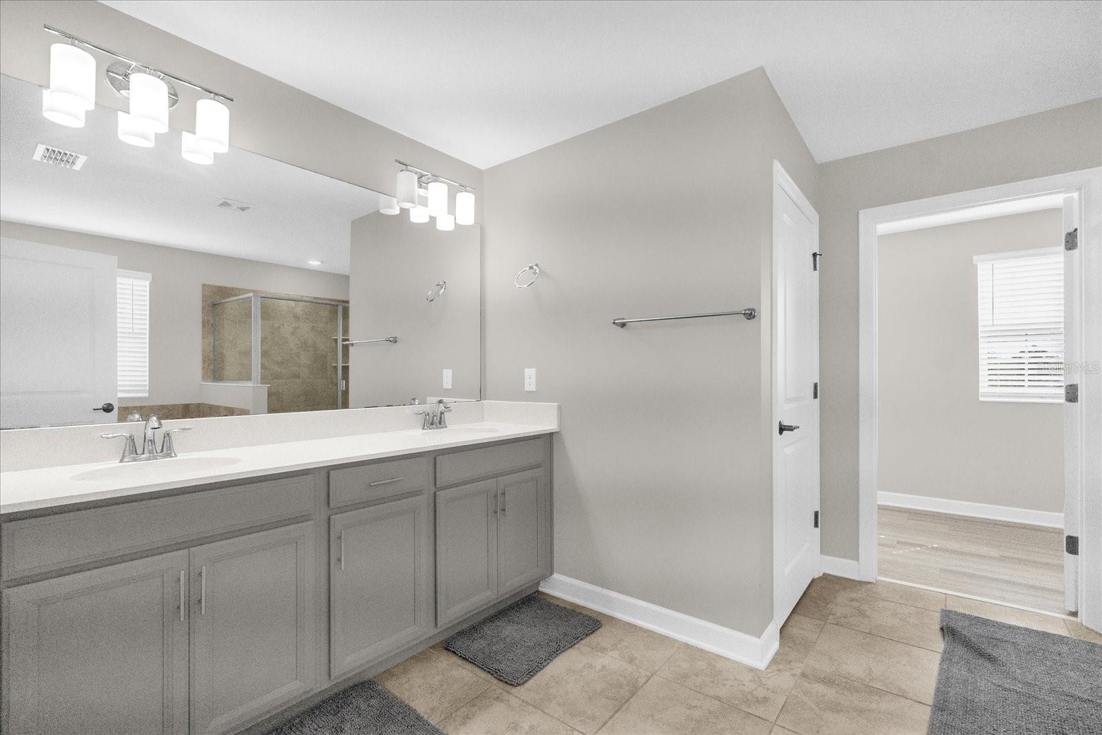 Image 11 of 29 For 18219 Oliver Twist Way