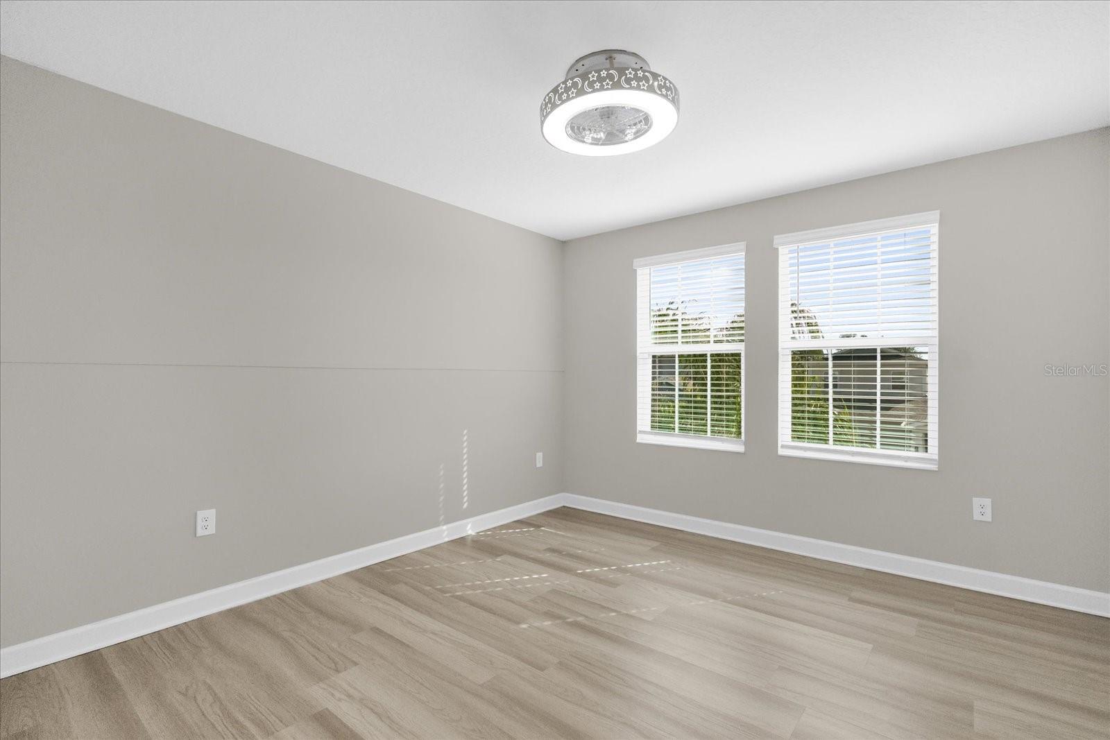 Image 16 of 29 For 18219 Oliver Twist Way