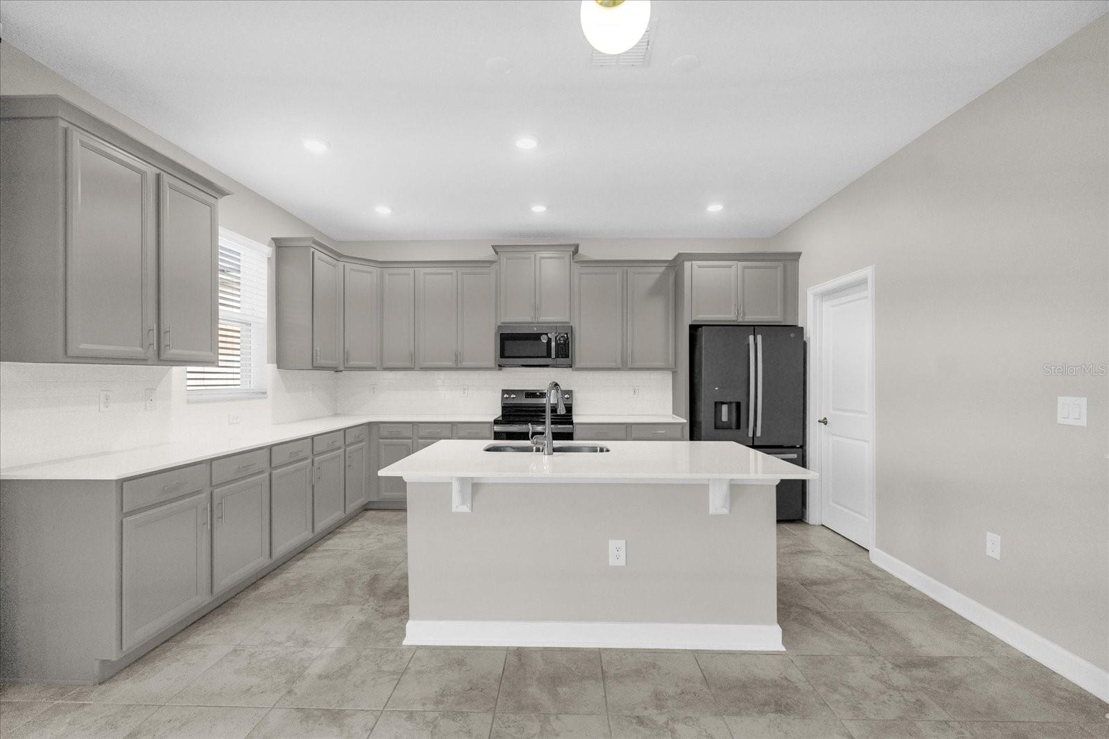 Image 4 of 29 For 18219 Oliver Twist Way