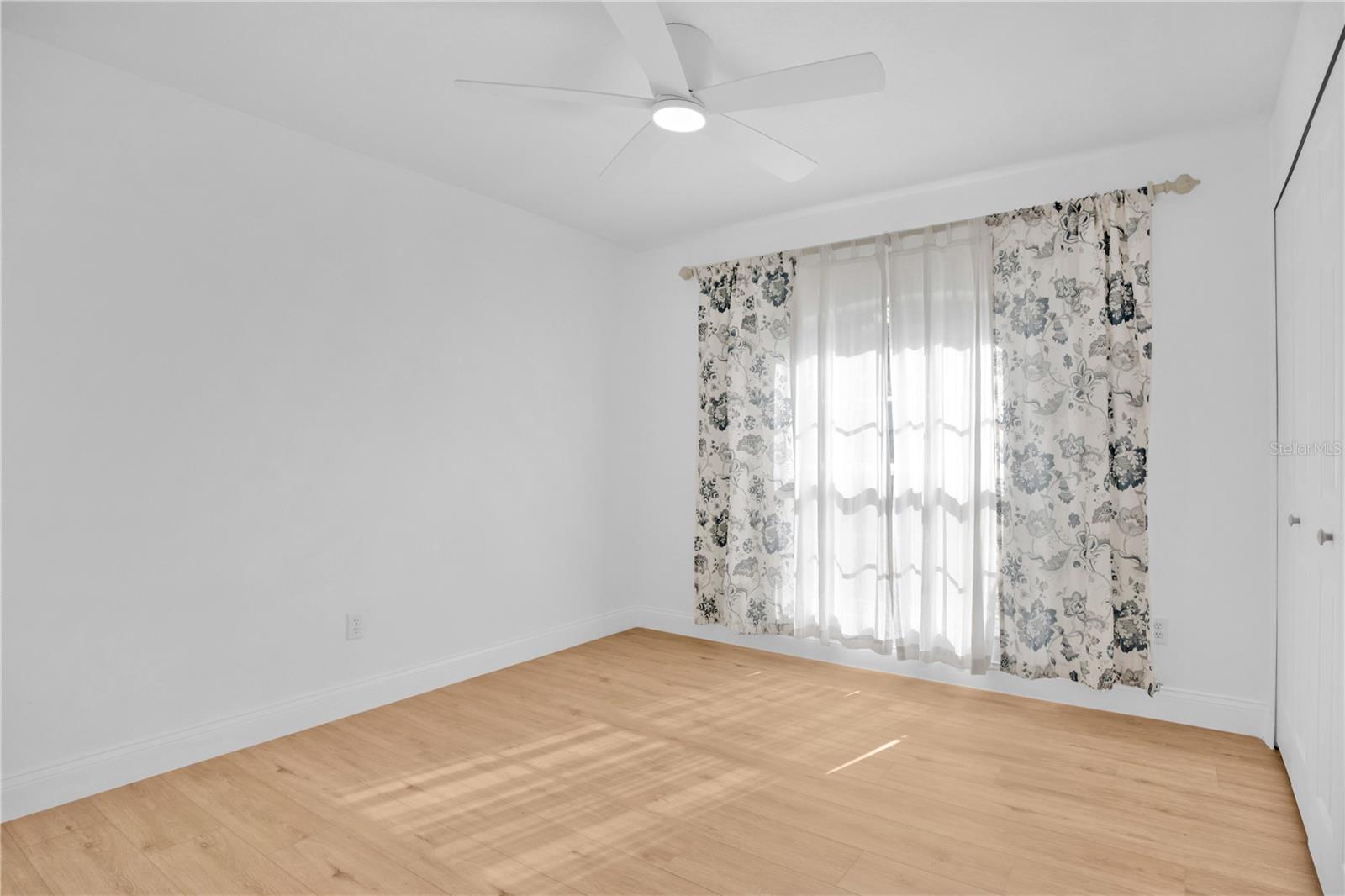 Image 35 of 42 For 1851 19th Street