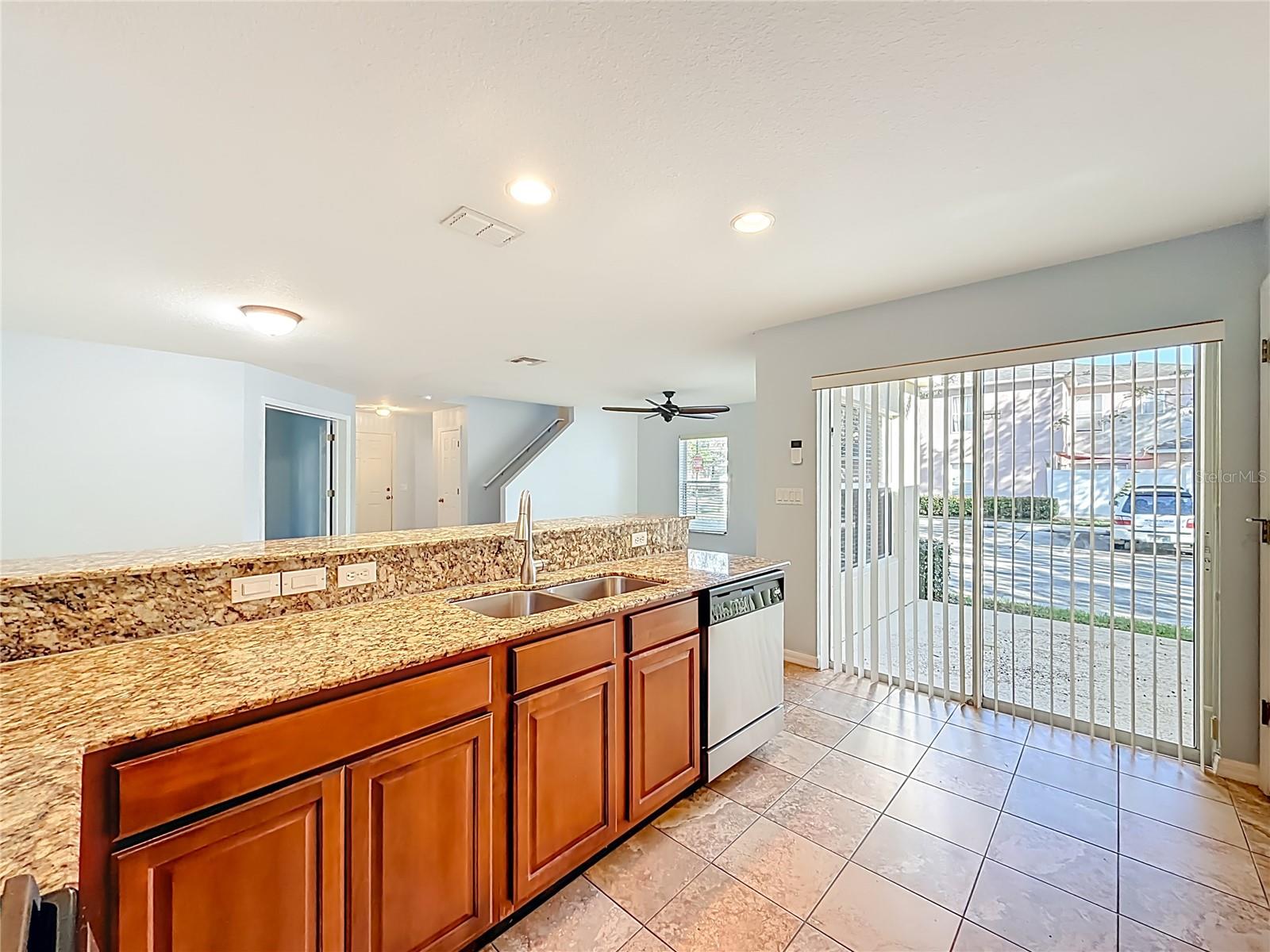 Image 18 of 58 For 1531 Par Court