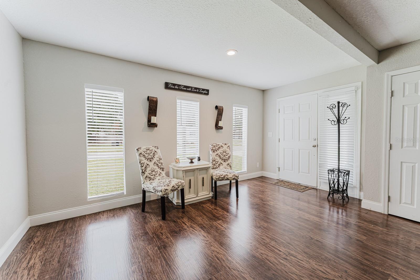 Image 3 of 26 For 1810 Blackston Avenue