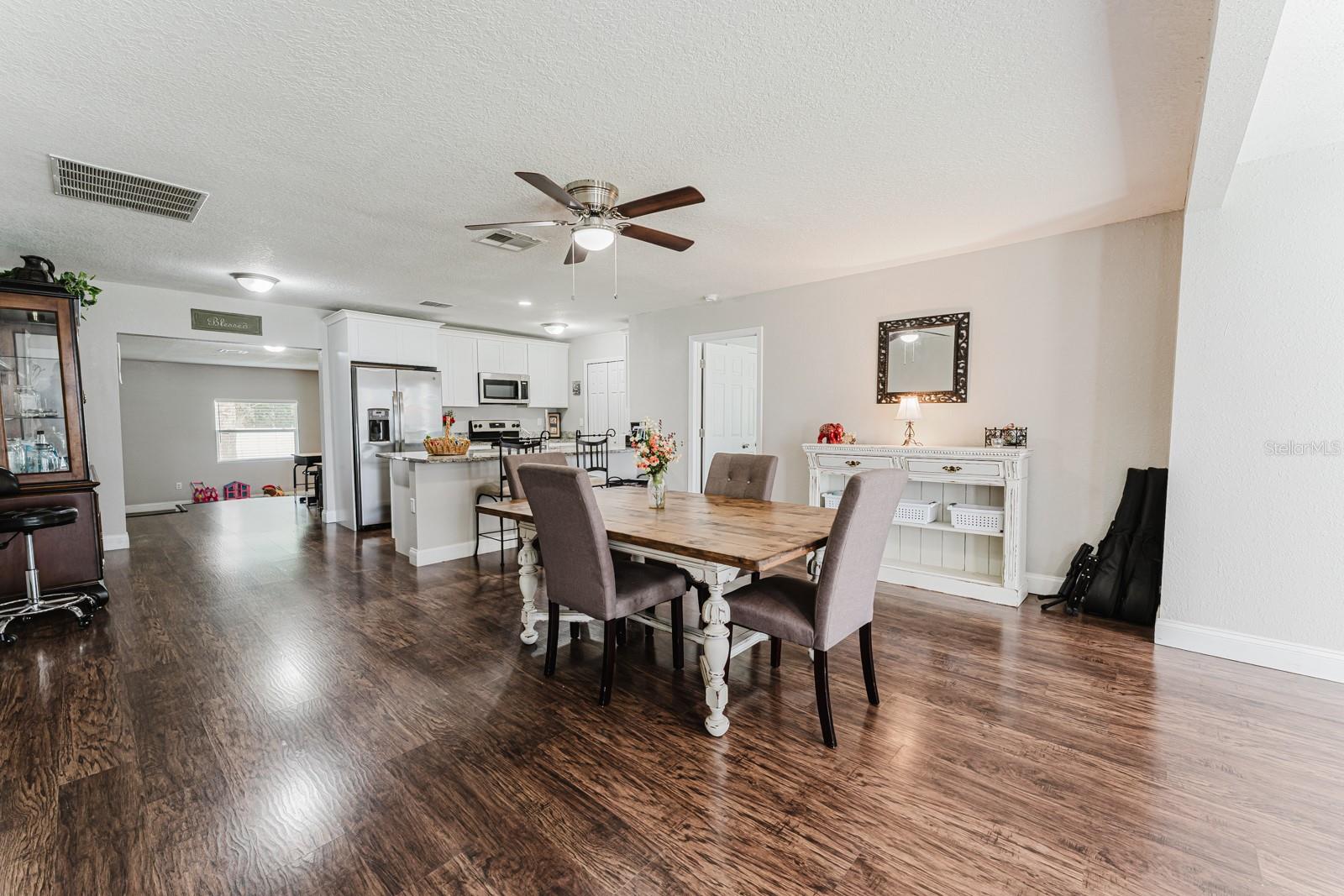 Image 4 of 26 For 1810 Blackston Avenue